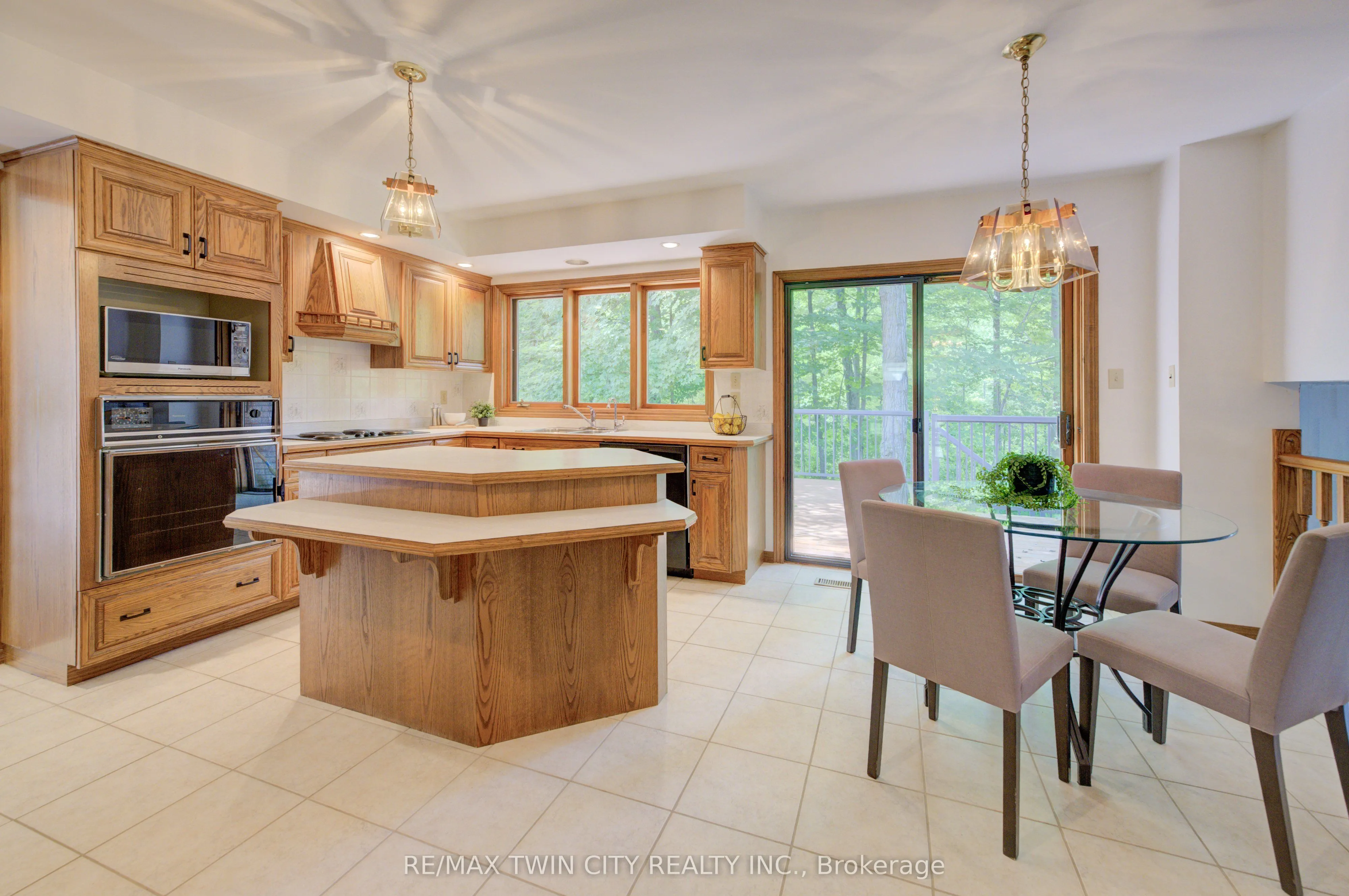 391 Northlake Drive