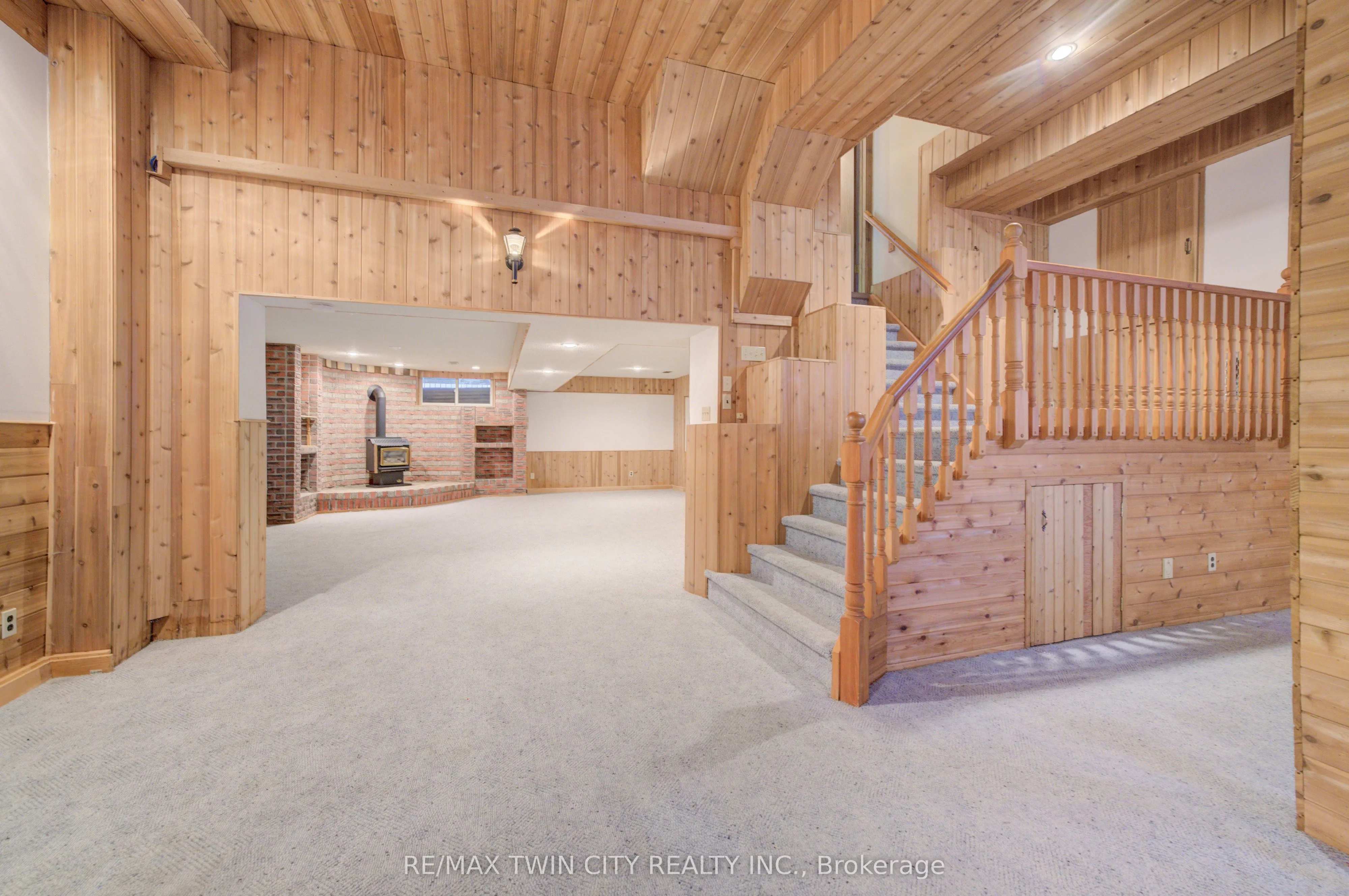 391 Northlake Drive