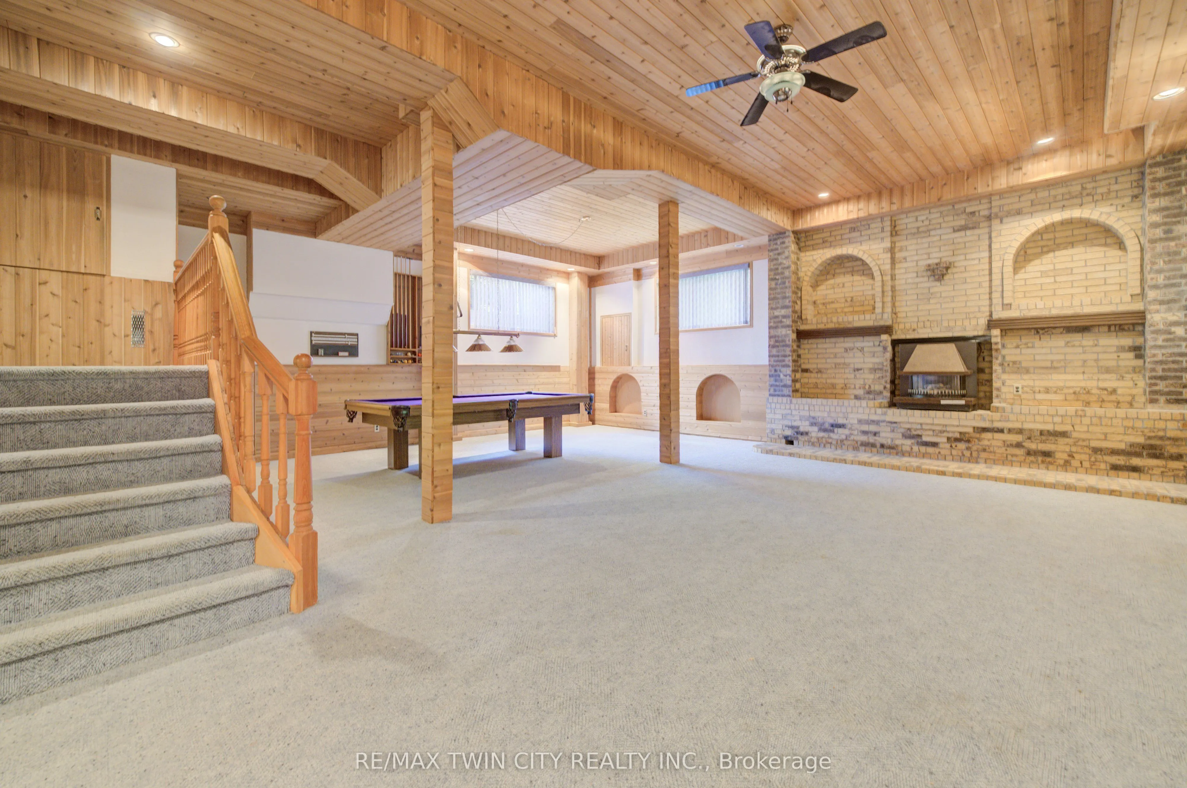391 Northlake Drive