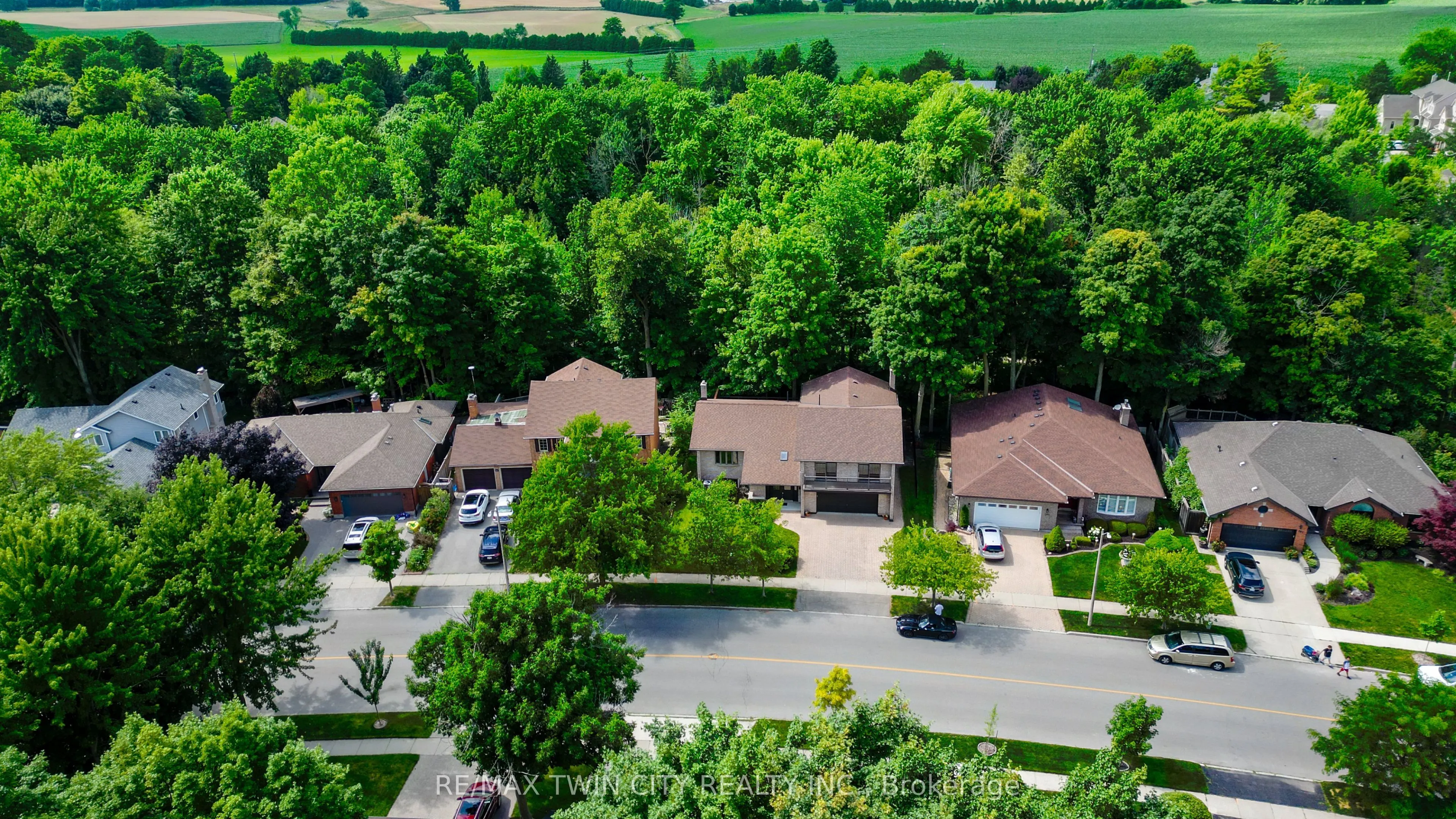 391 Northlake Drive