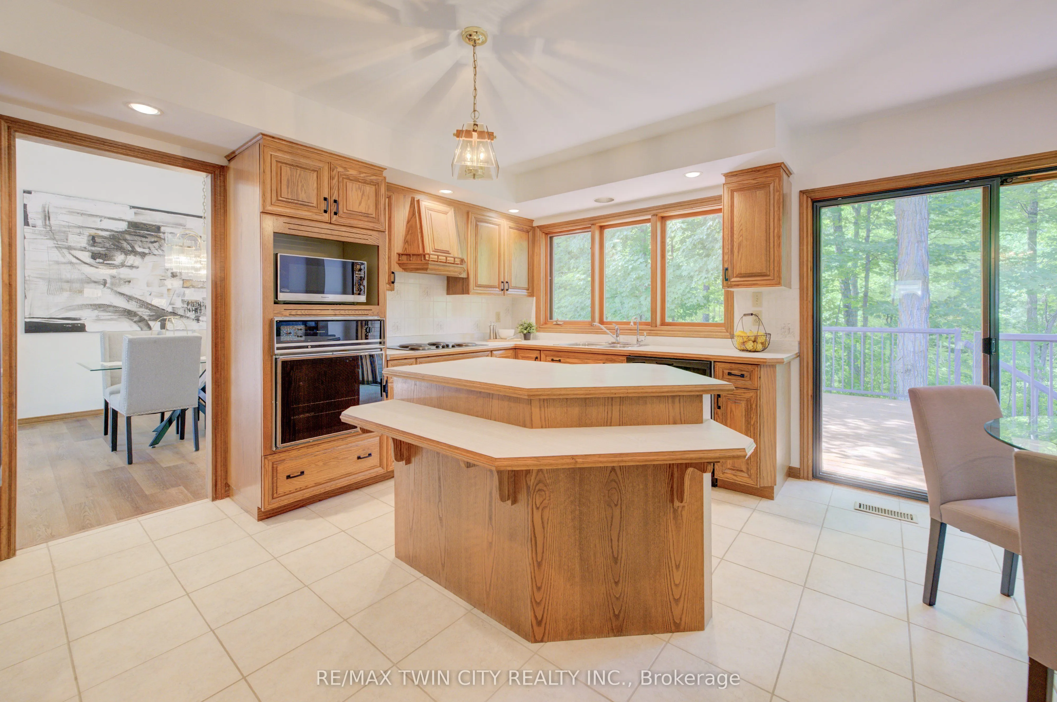391 Northlake Drive