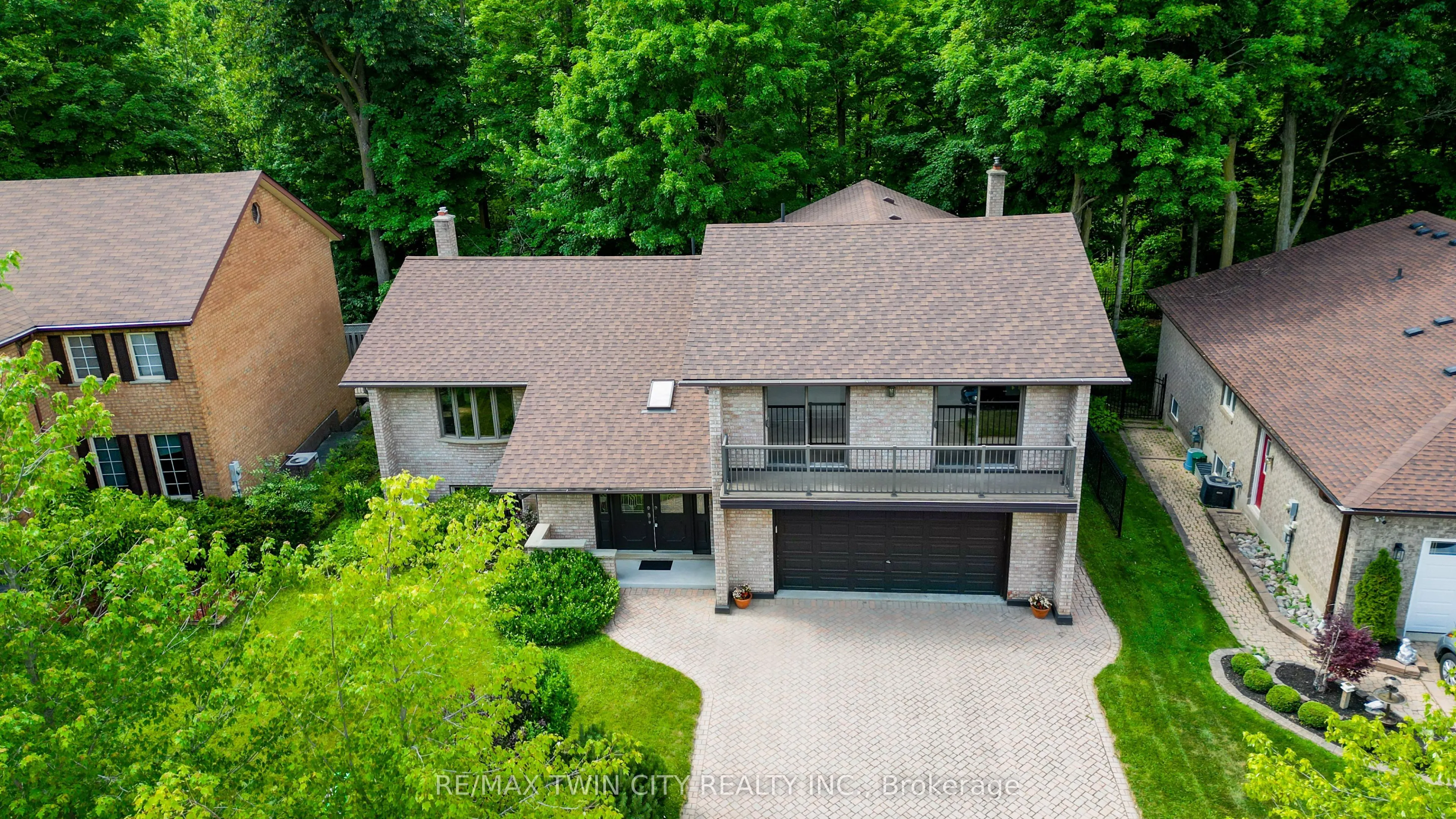 391 Northlake Drive