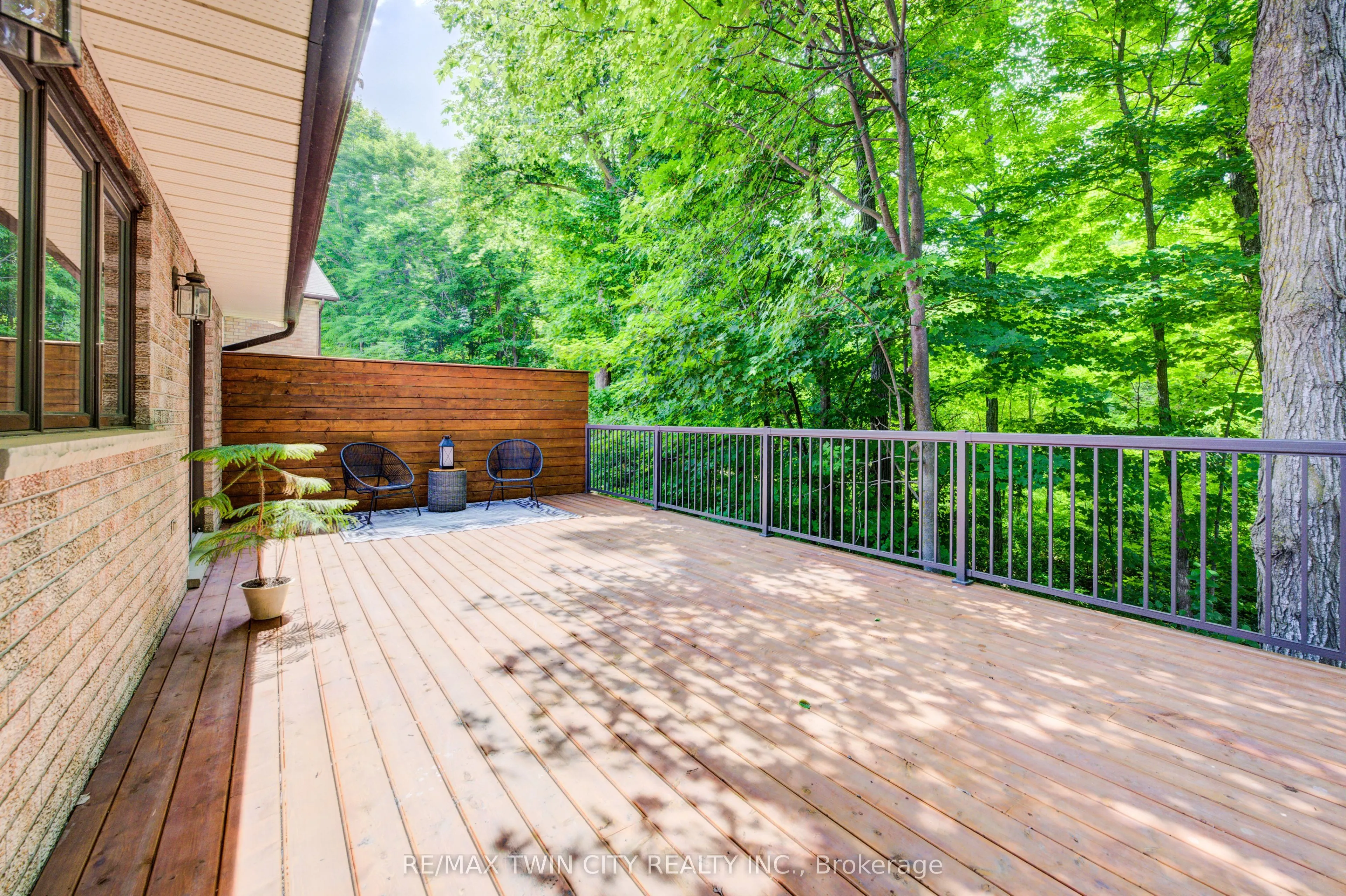 391 Northlake Drive