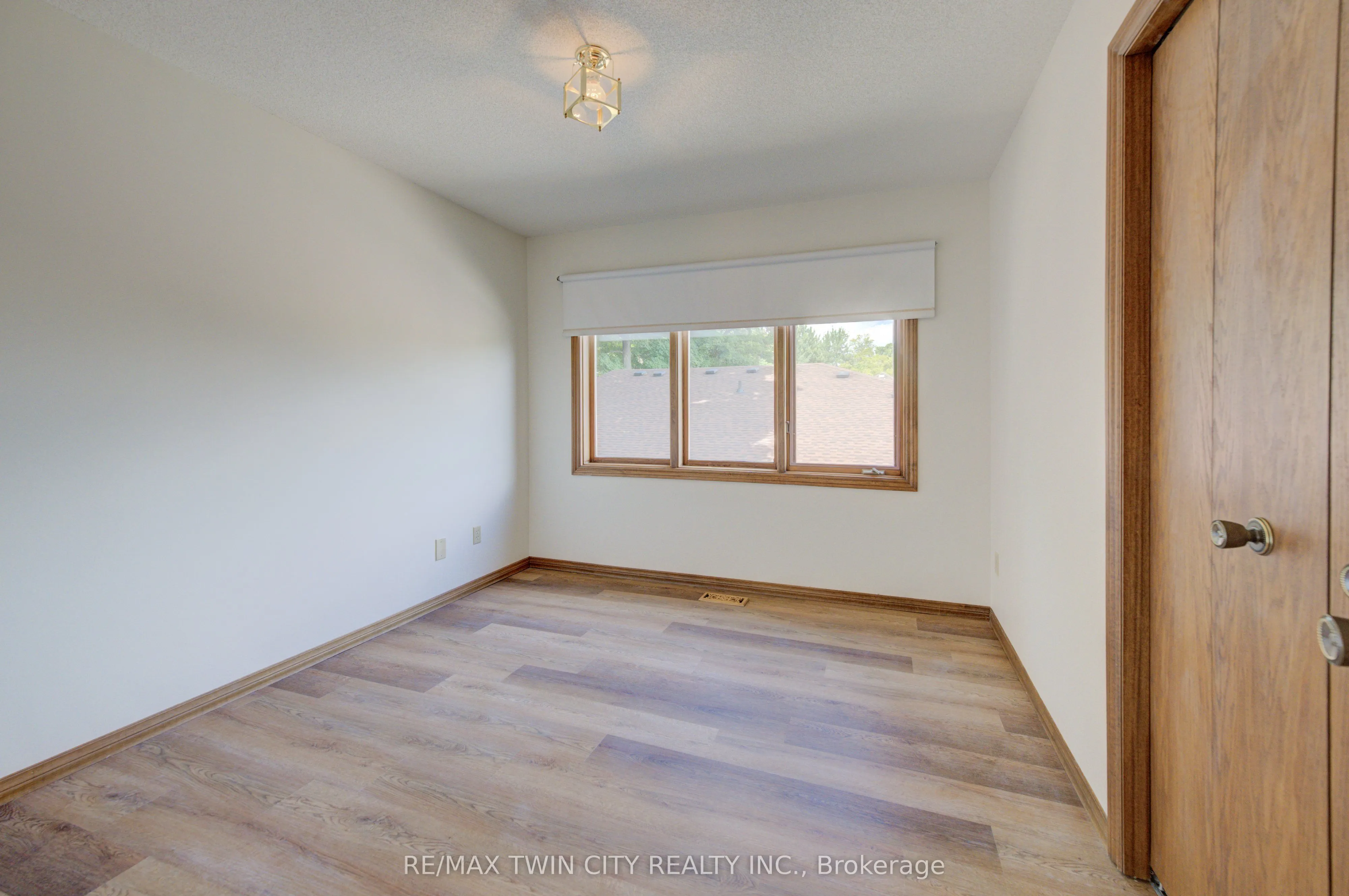 391 Northlake Drive