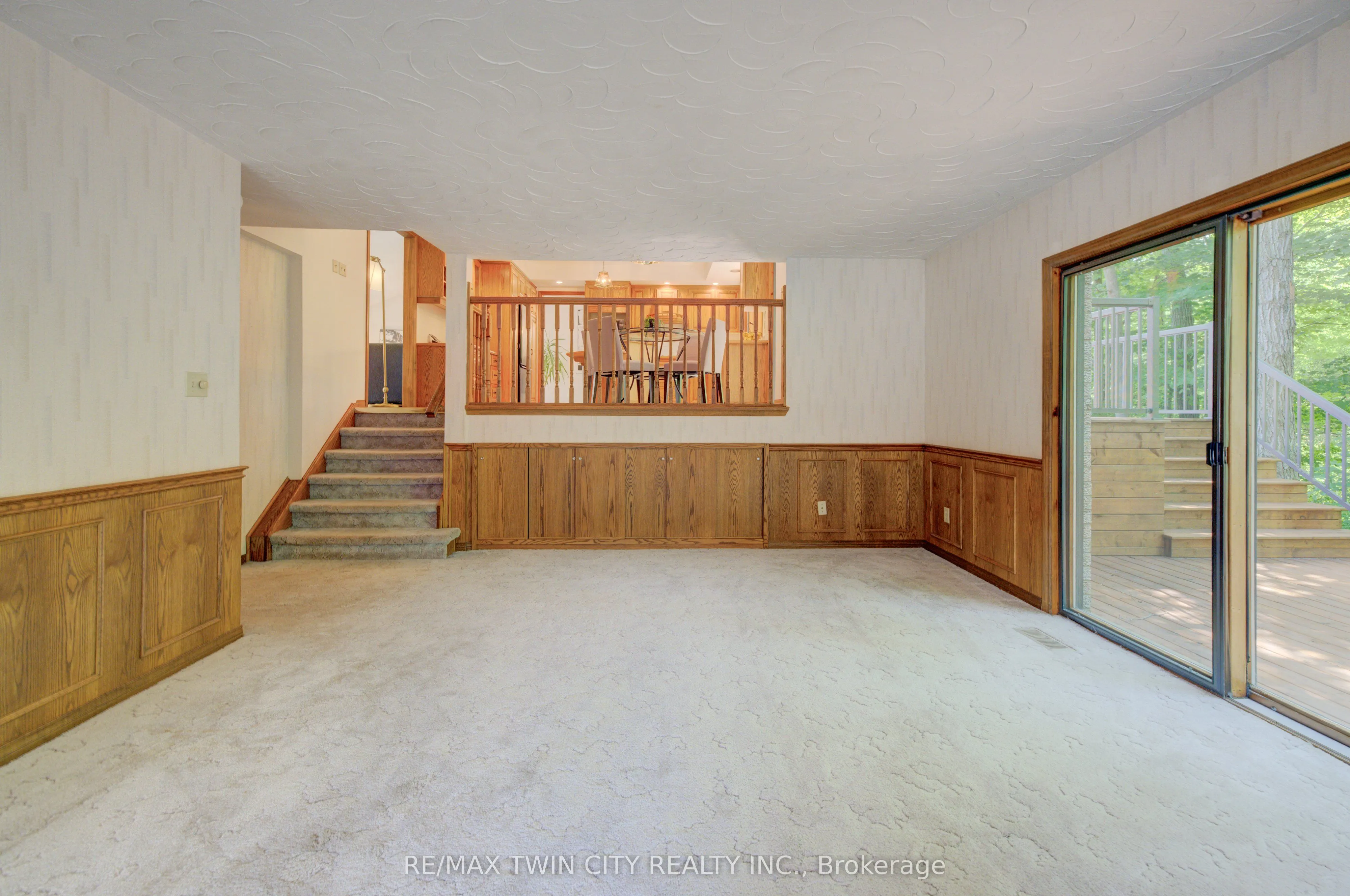 391 Northlake Drive