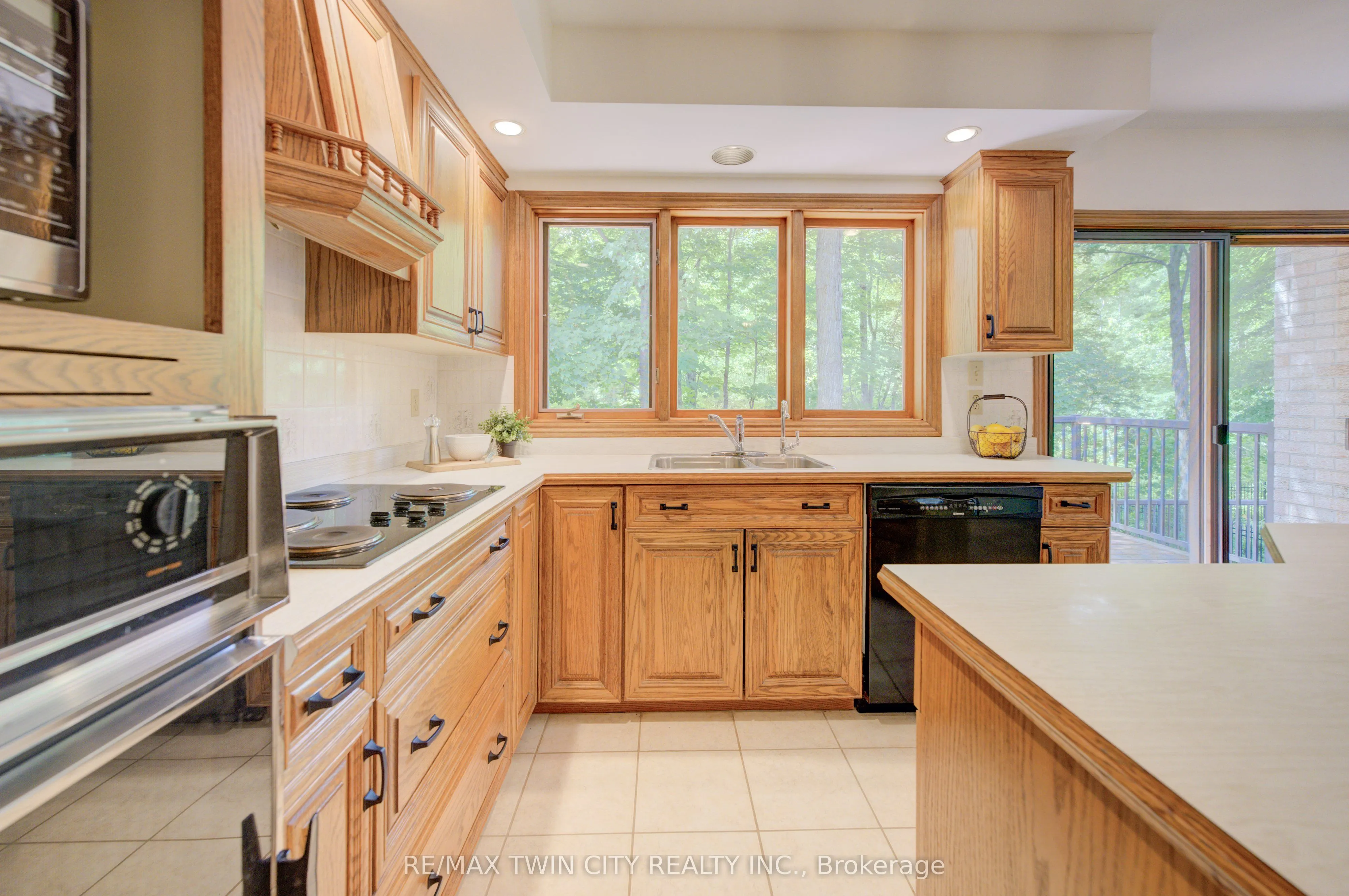 391 Northlake Drive