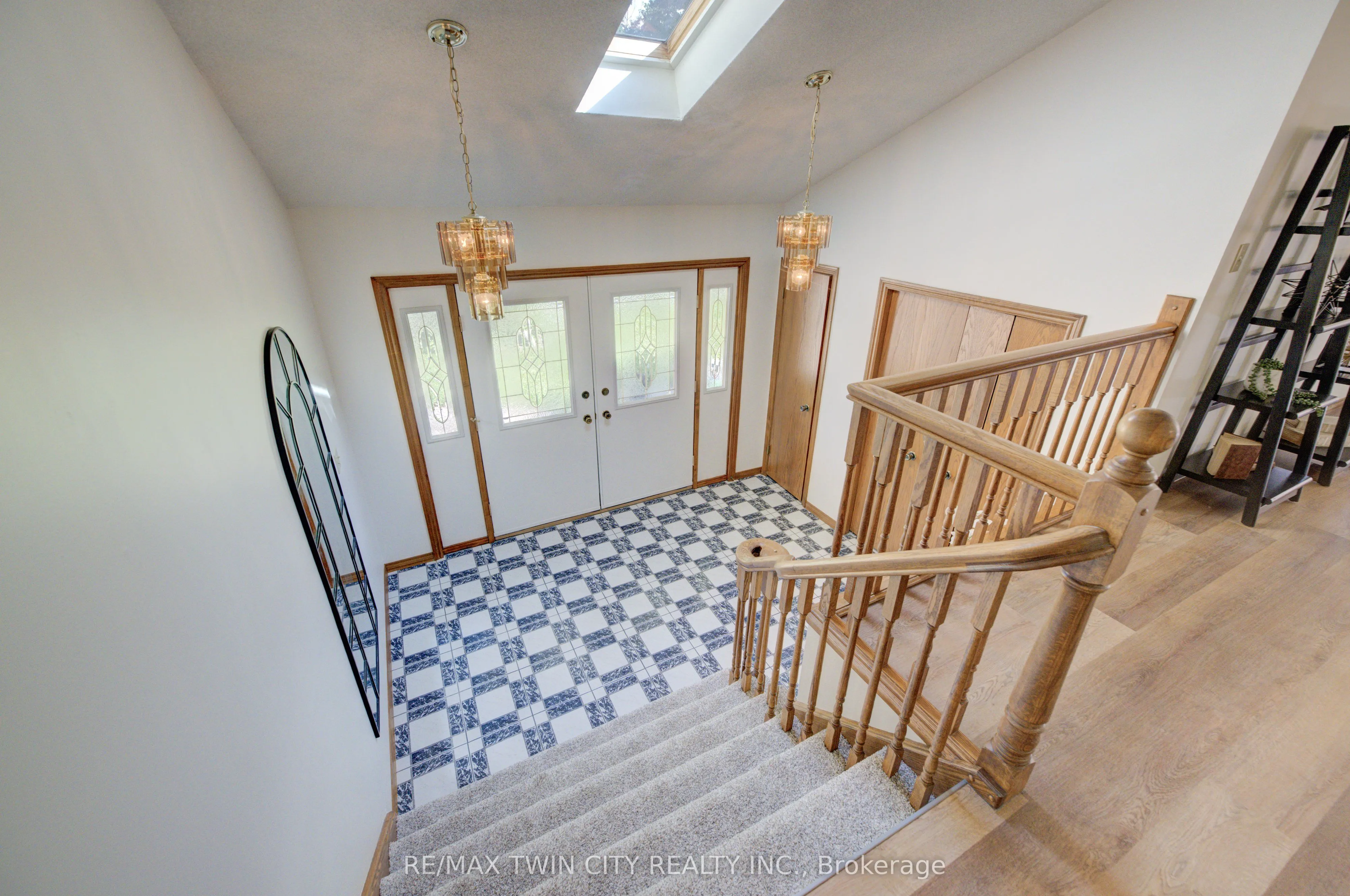 391 Northlake Drive