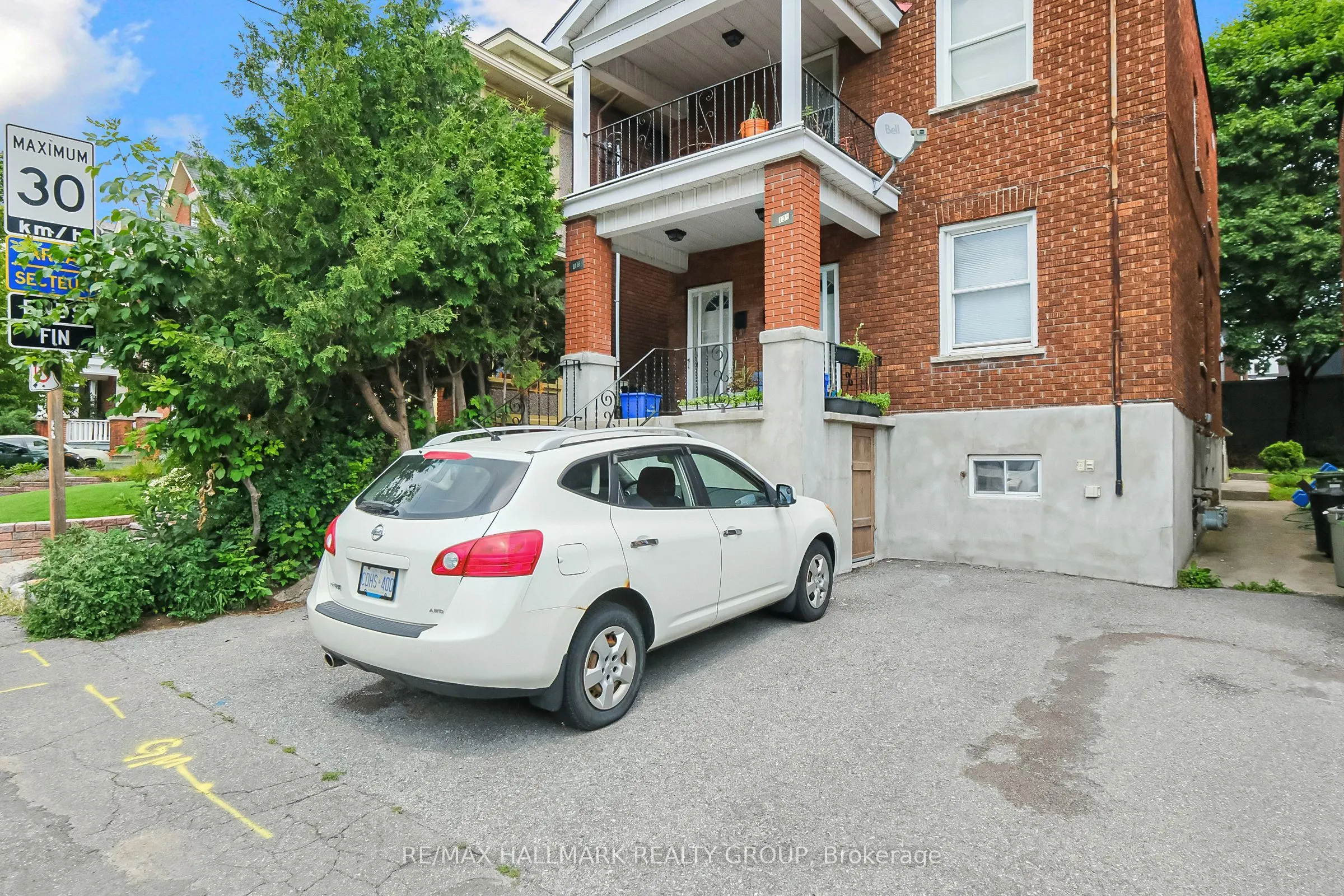 113/113 1/2 Fairmont Avenue