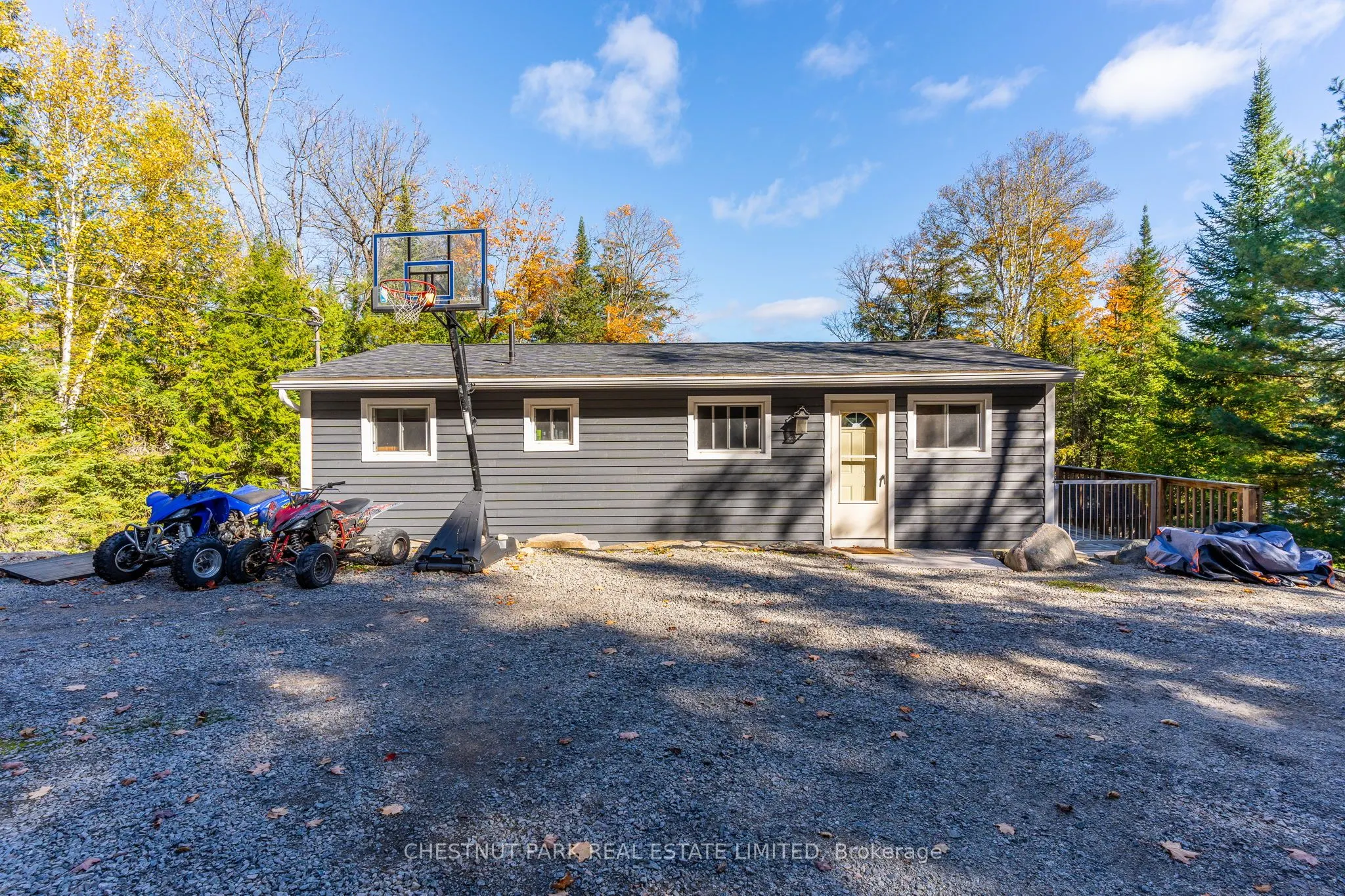 1060 Inawendawin Road