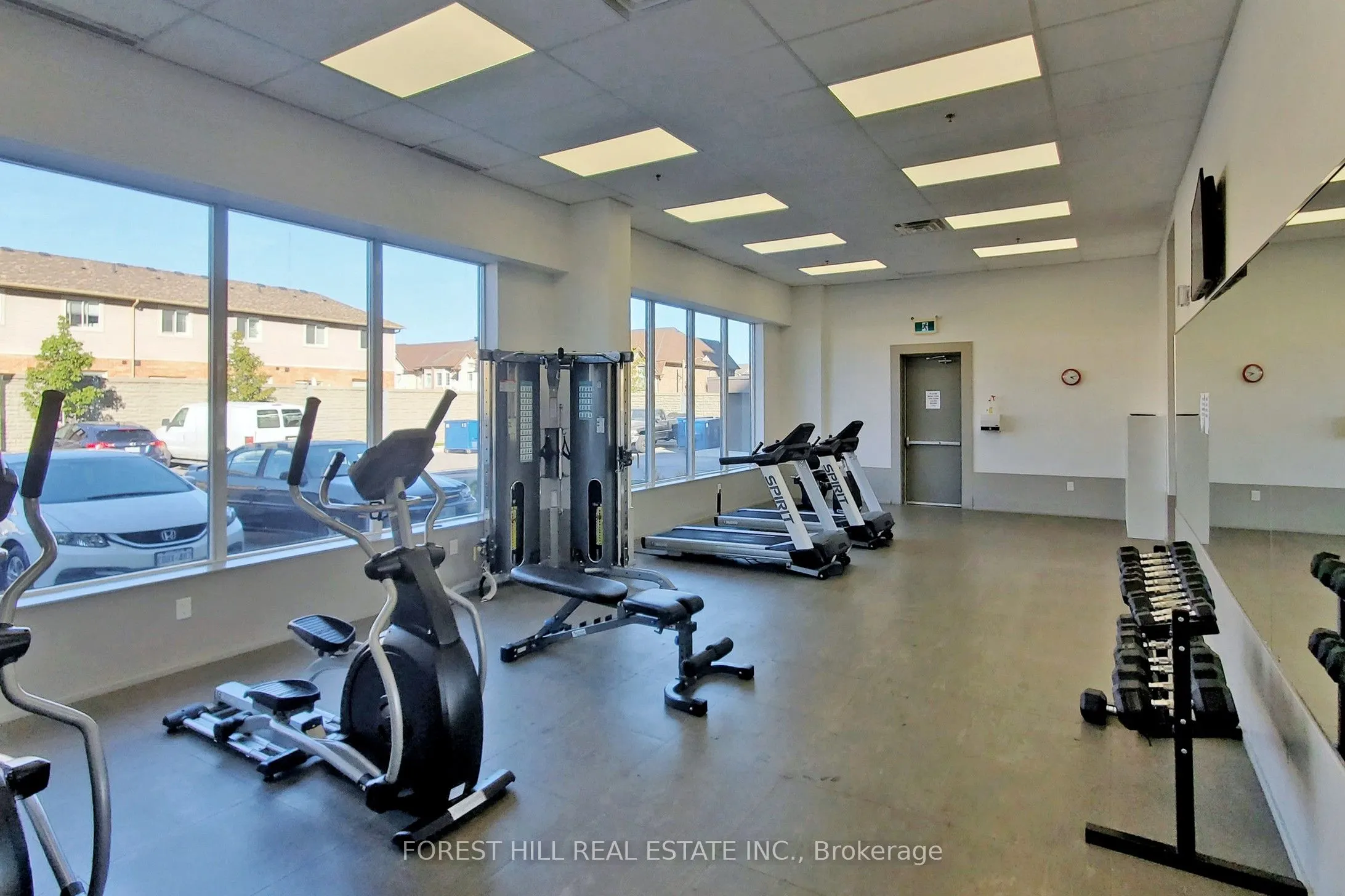 550 North Service Road, #307
