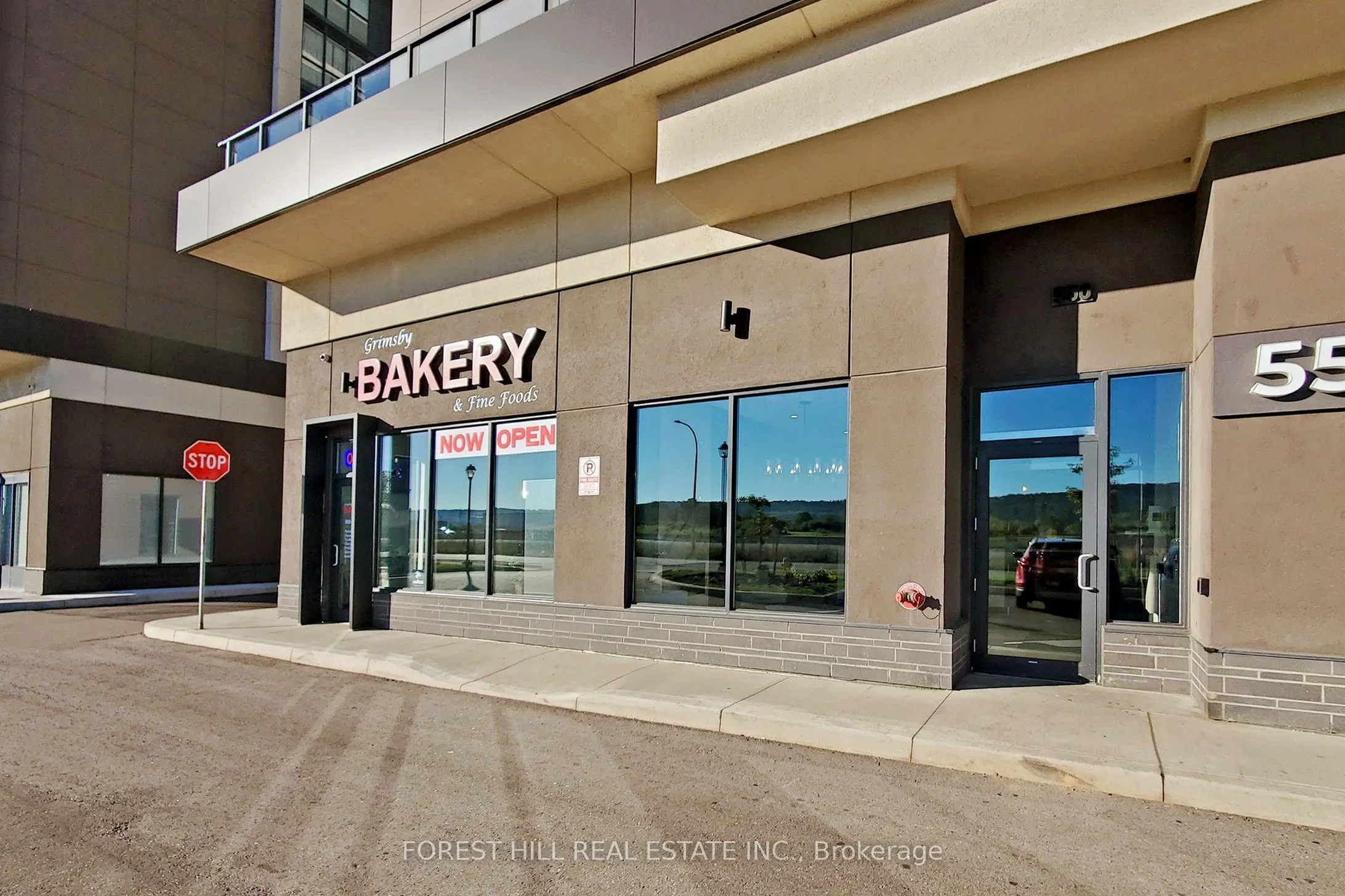 550 North Service Road, #307