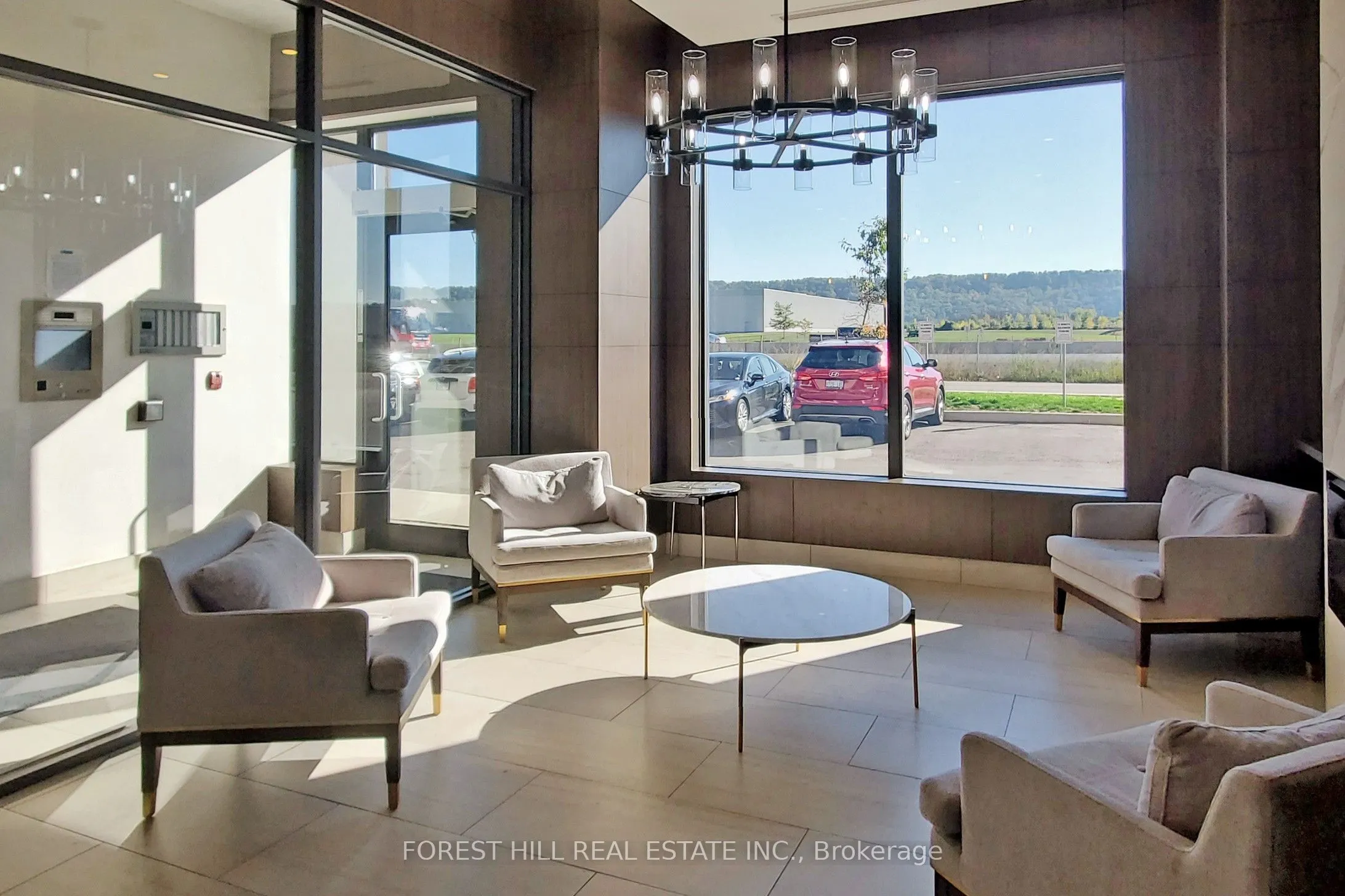550 North Service Road, #307