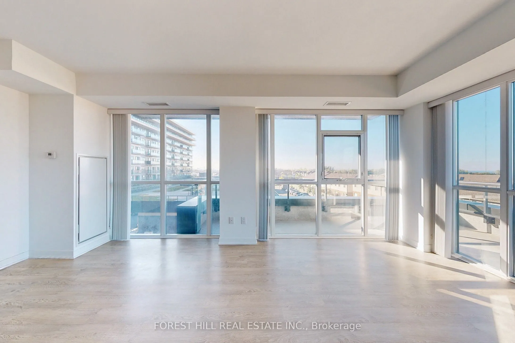 550 North Service Road, #307