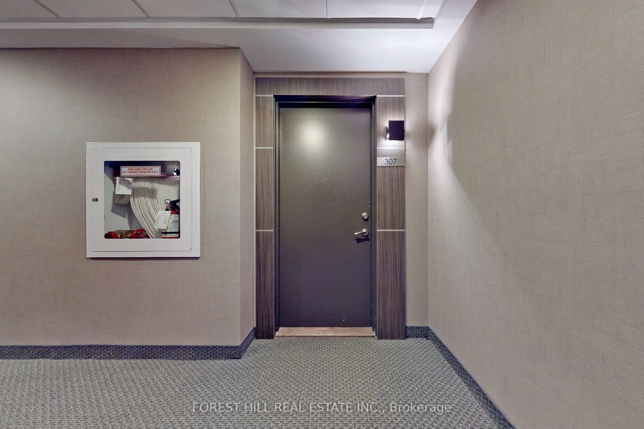 550 North Service Road, #307