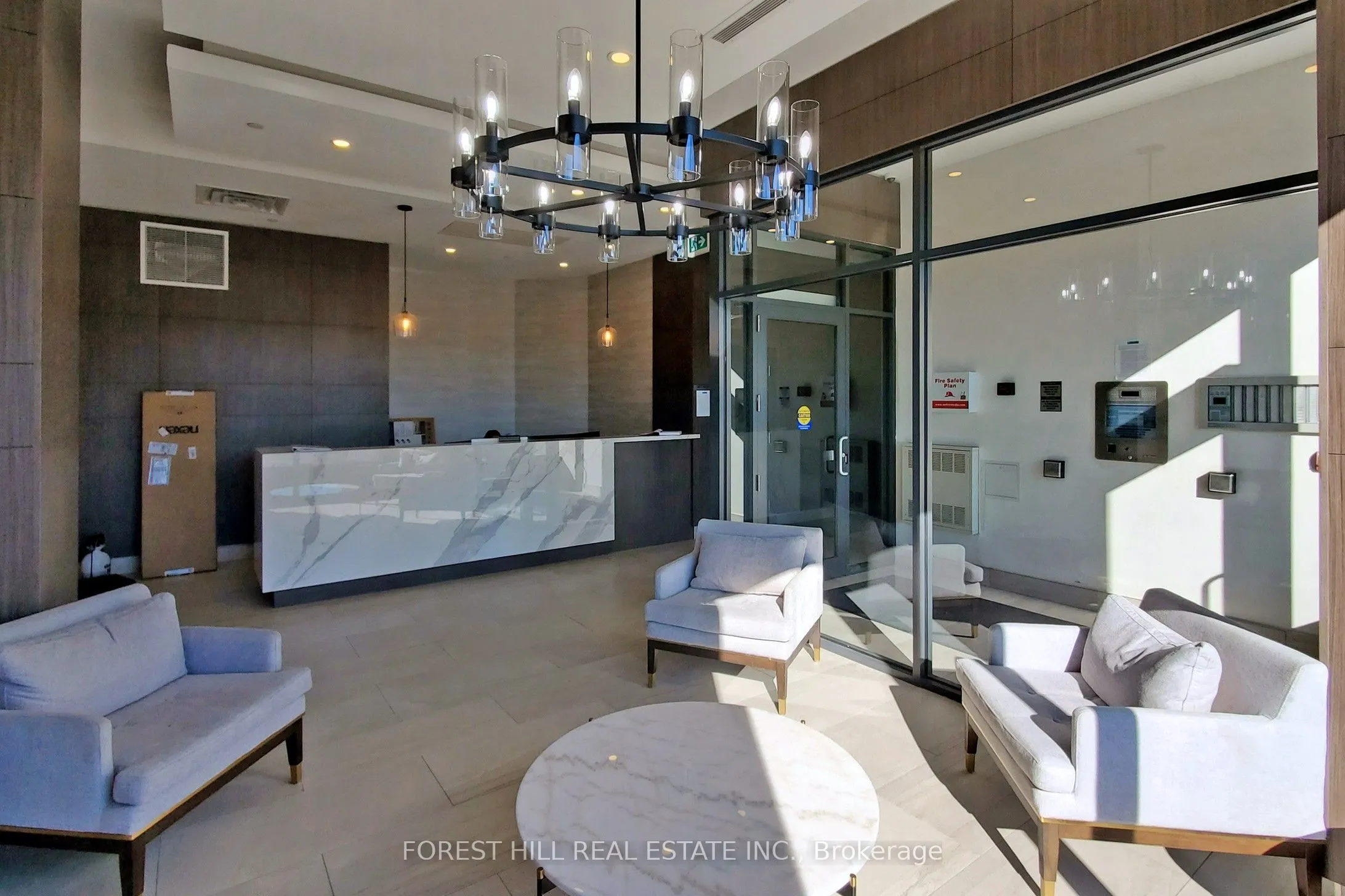 550 North Service Road, #307