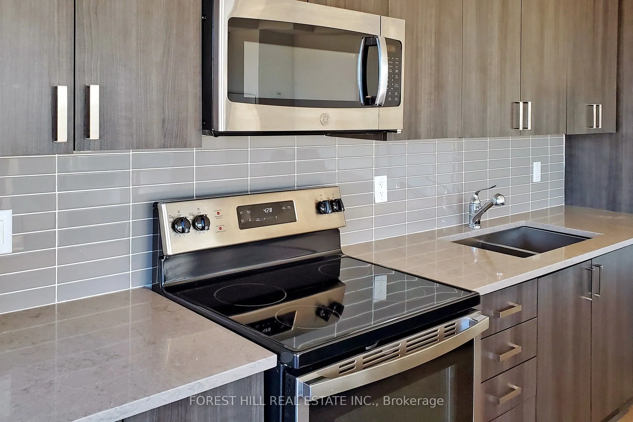 550 North Service Road, #307