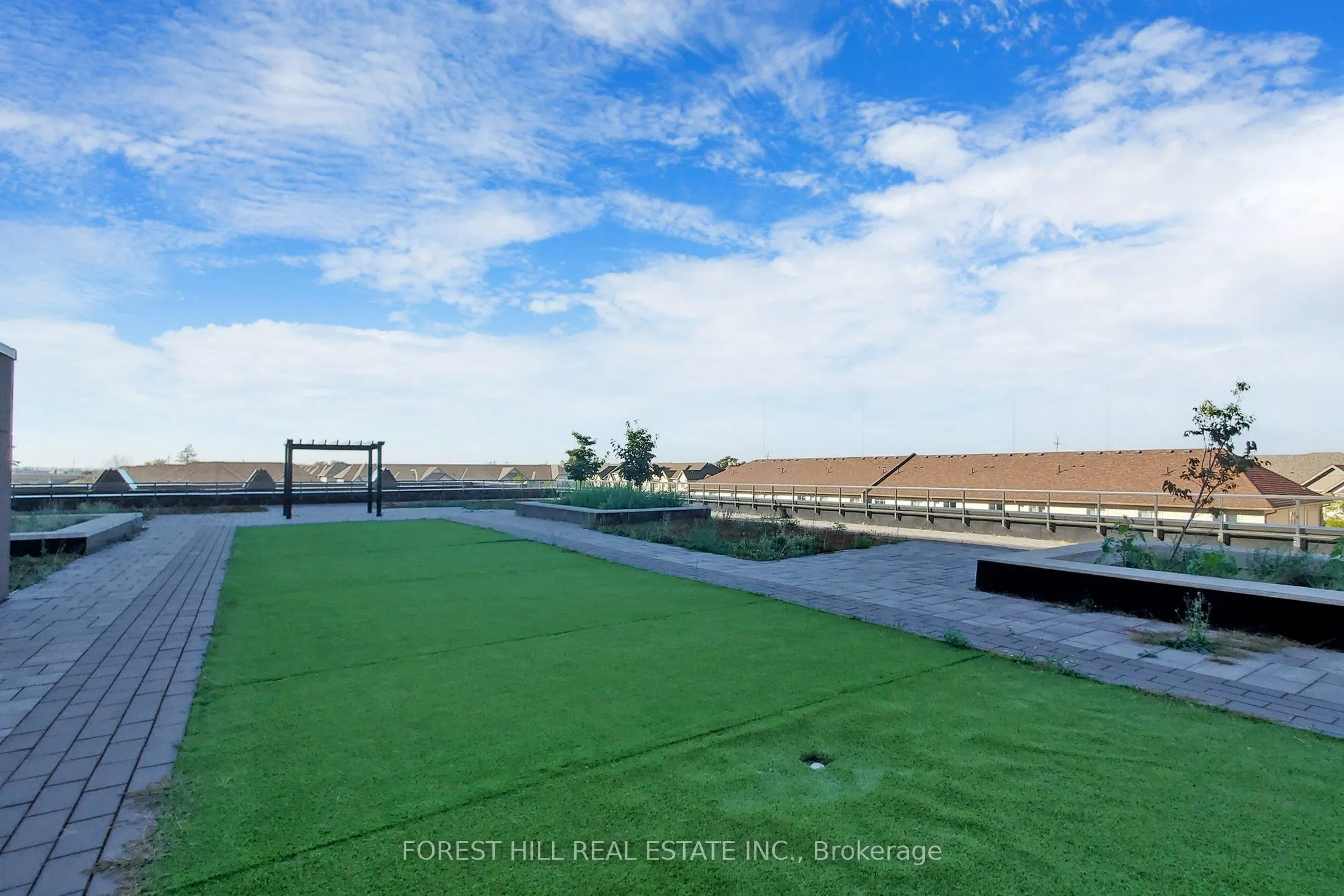 550 North Service Road, #307