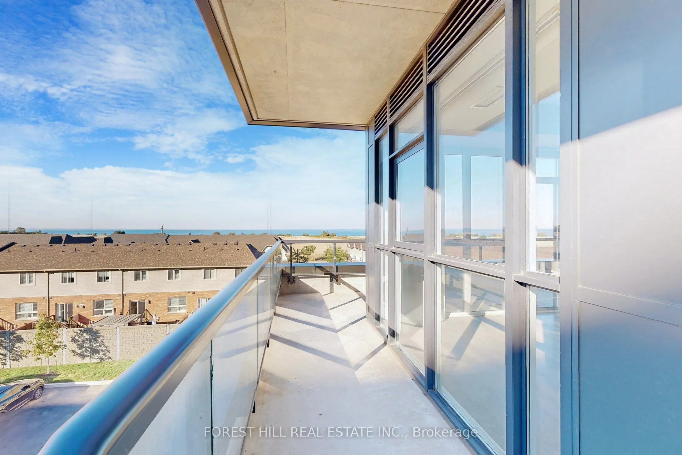 550 North Service Road, #307