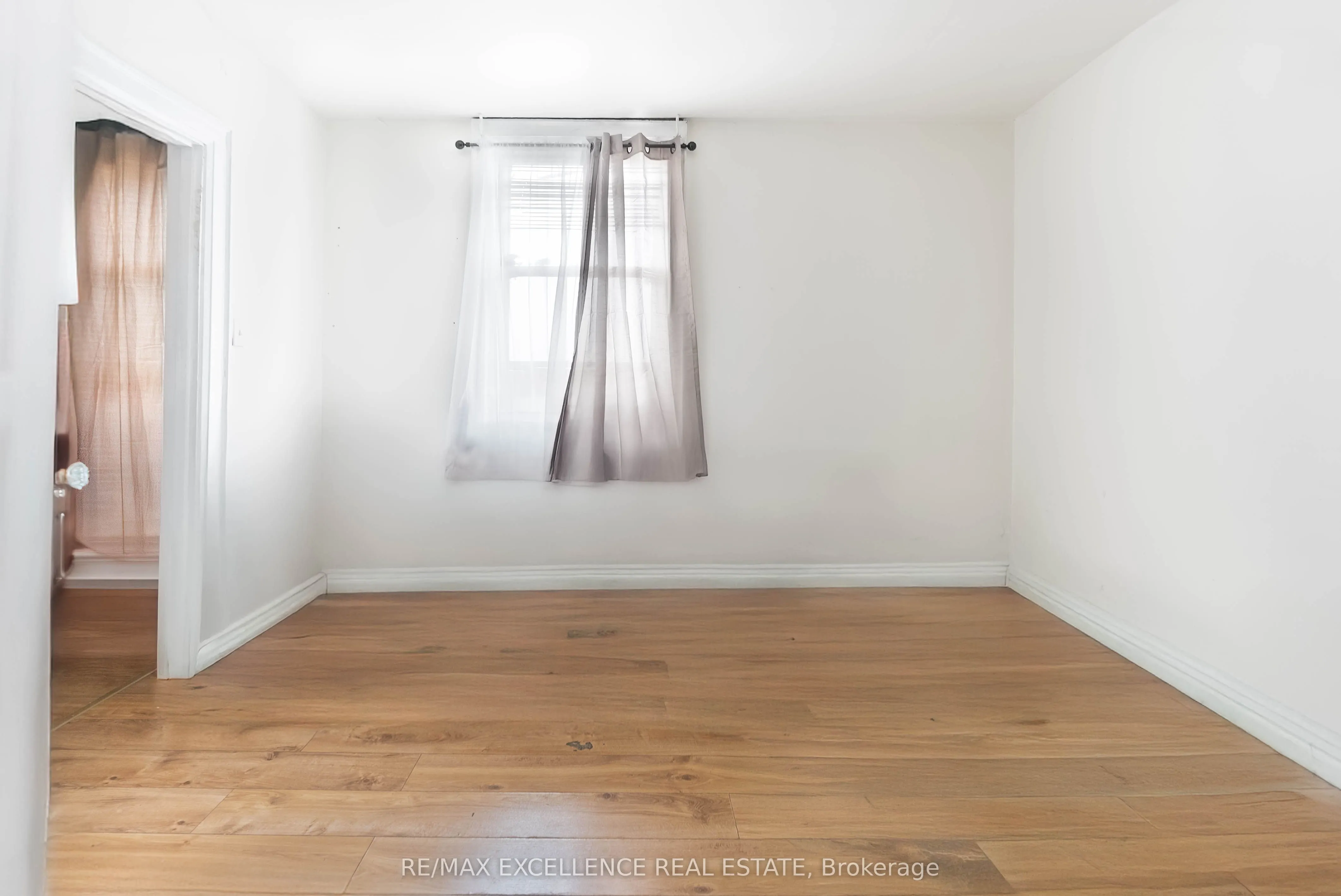 4 Rosemont Avenue