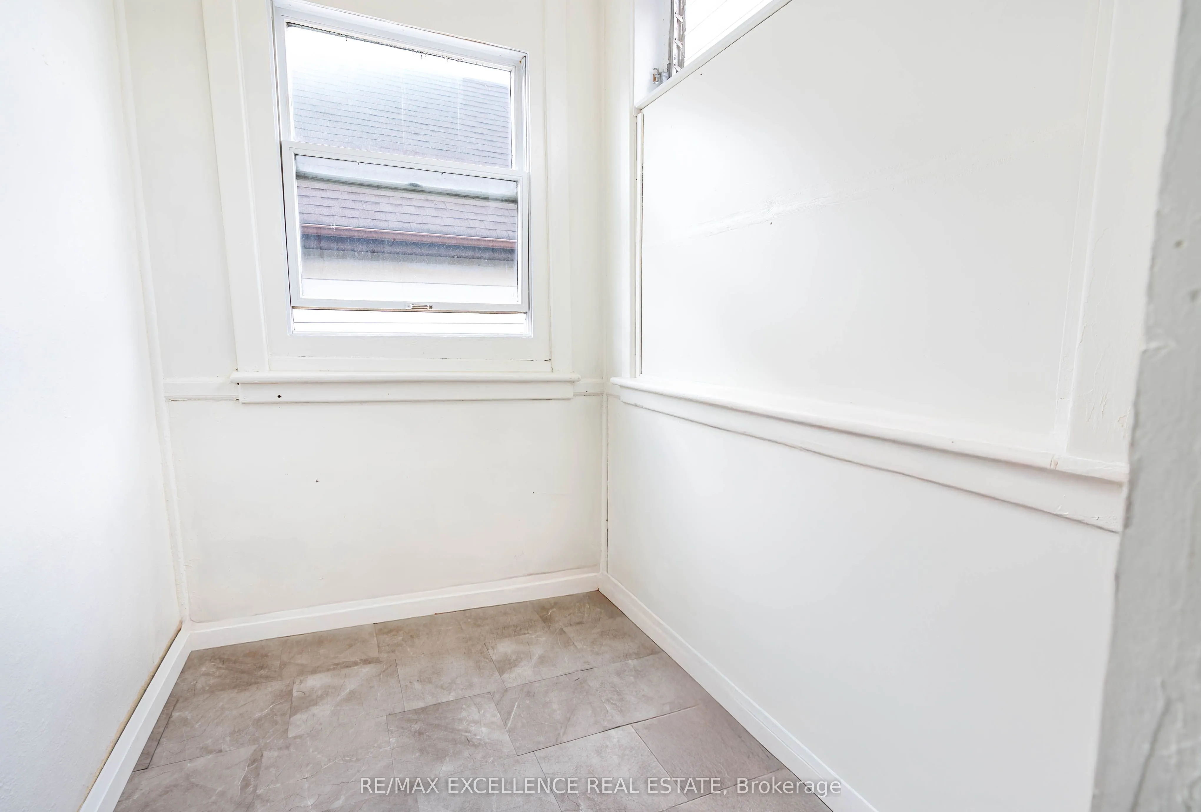4 Rosemont Avenue