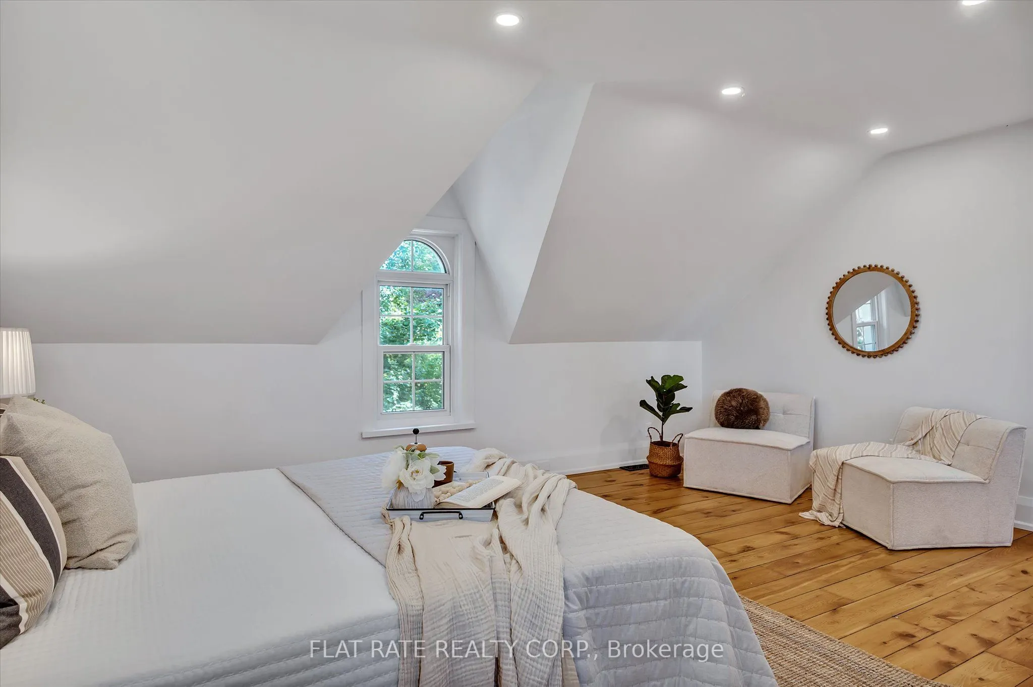 2284 LANCASTER Road