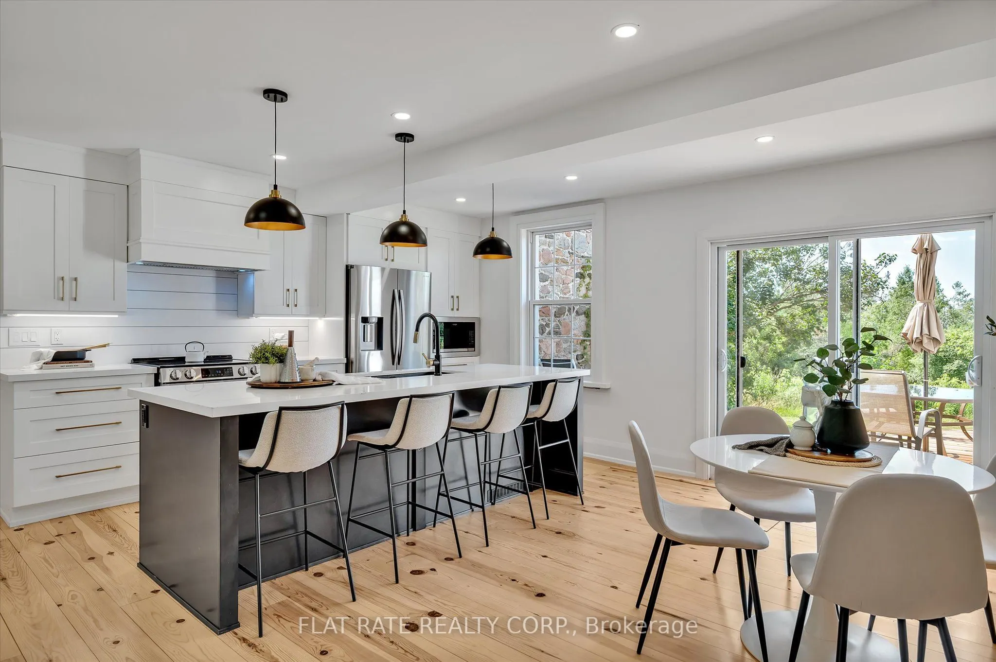 2284 LANCASTER Road