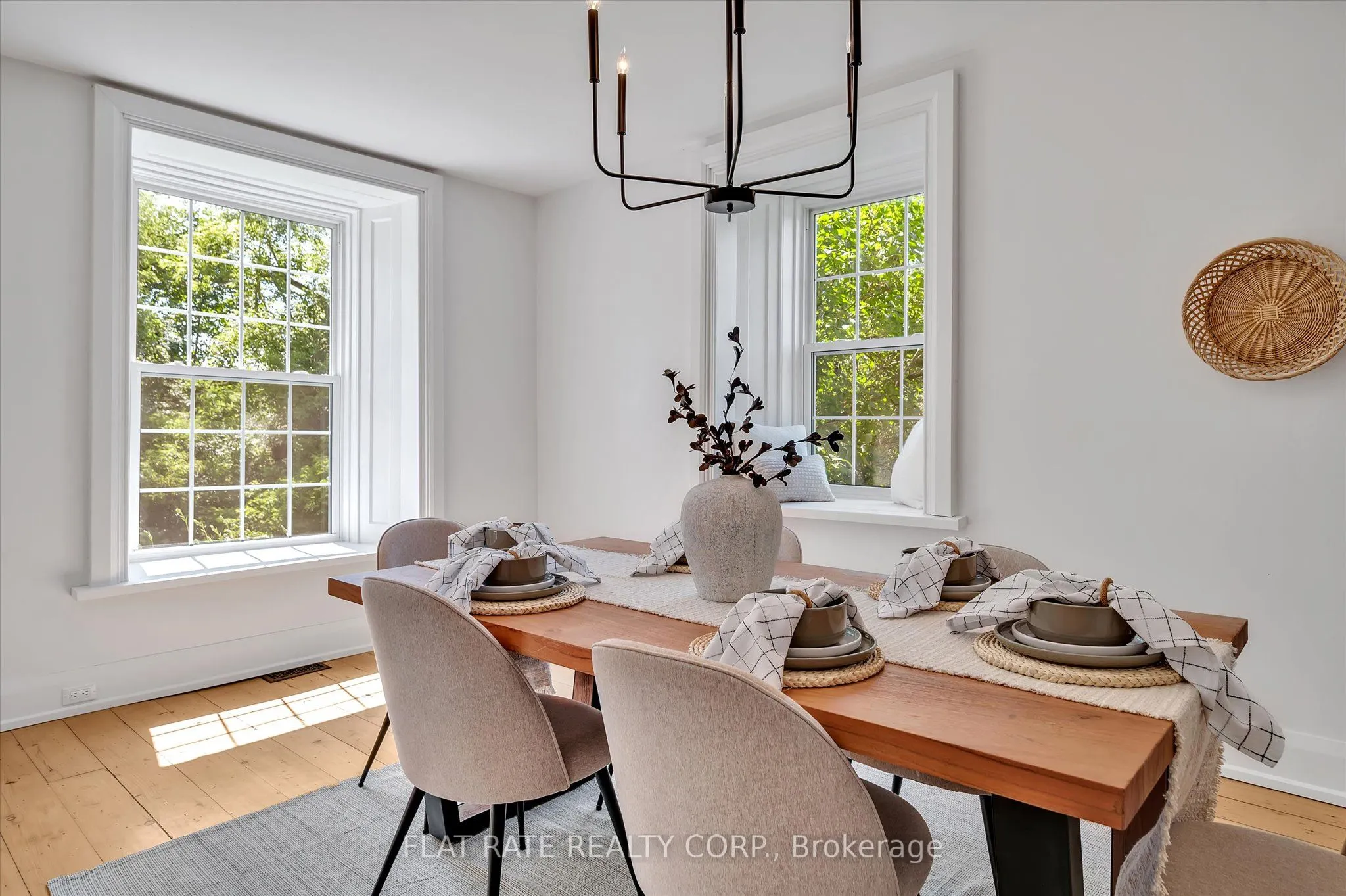 2284 LANCASTER Road