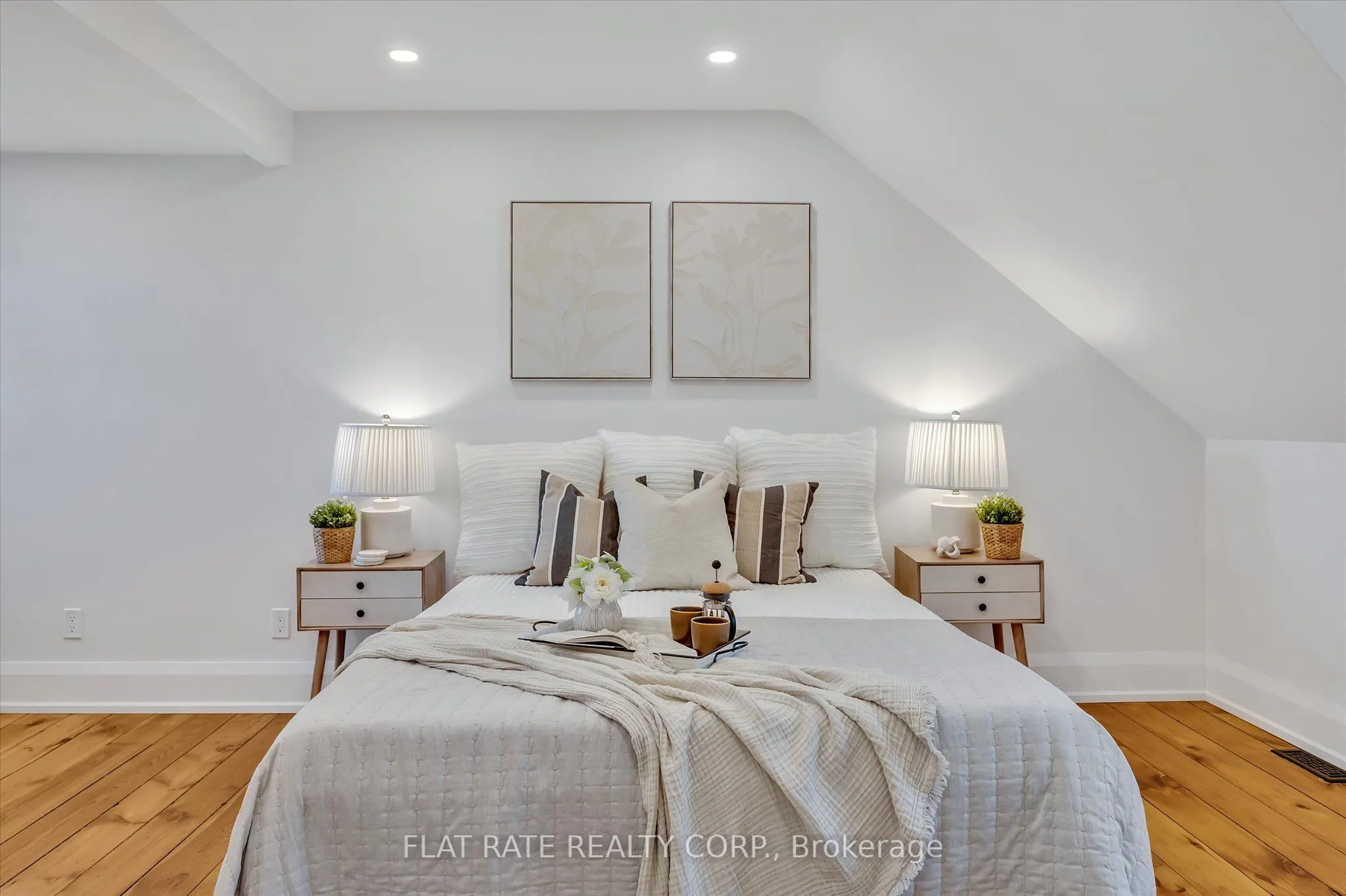 2284 LANCASTER Road
