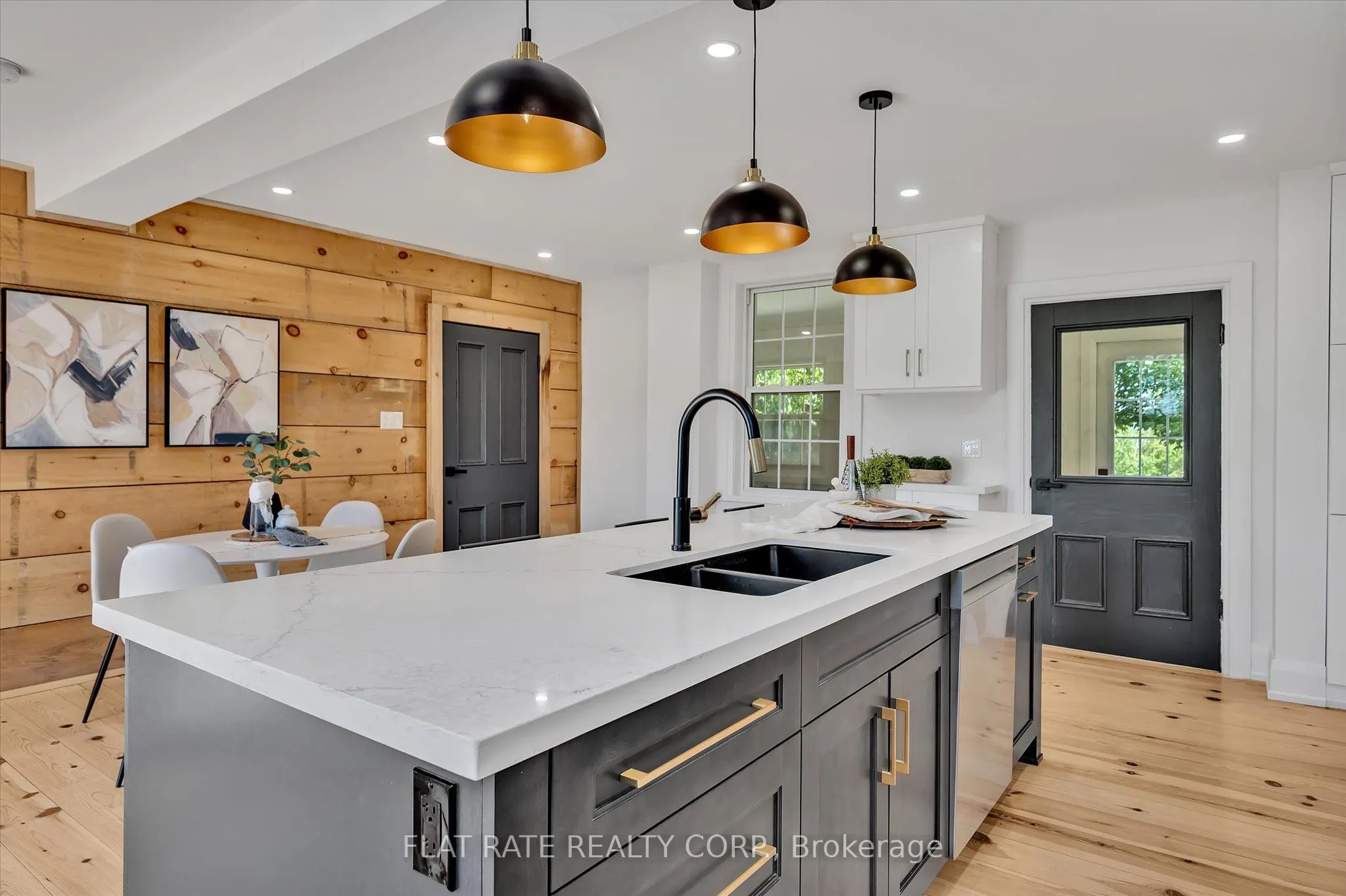 2284 LANCASTER Road