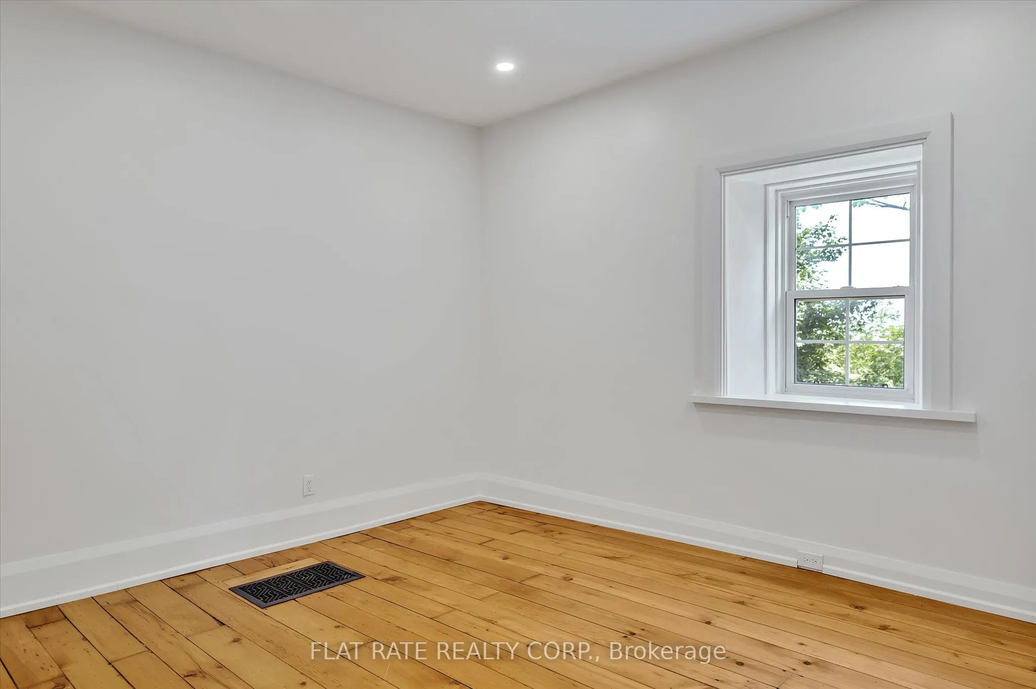 2284 LANCASTER Road