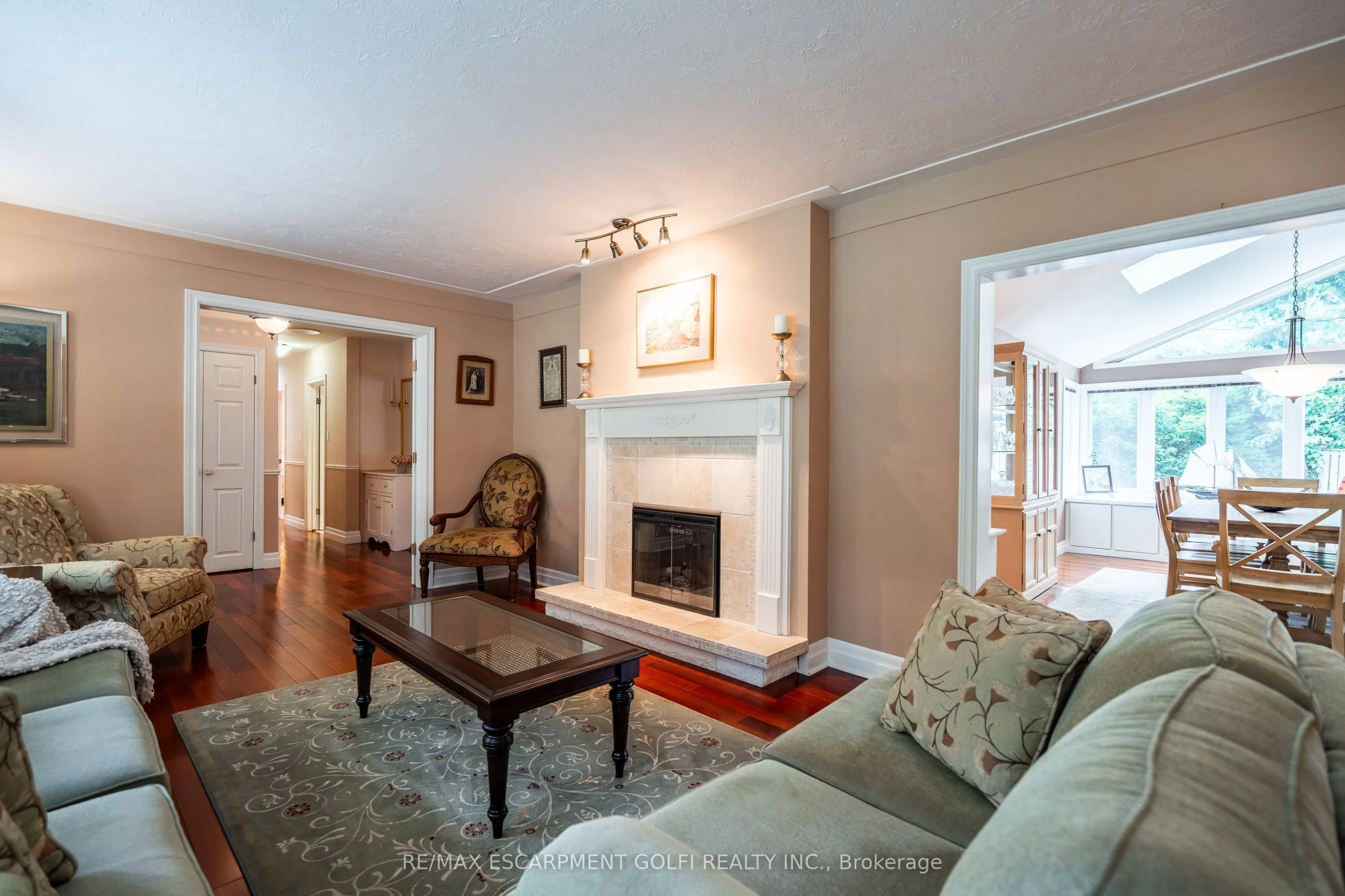 98 Hadley Drive