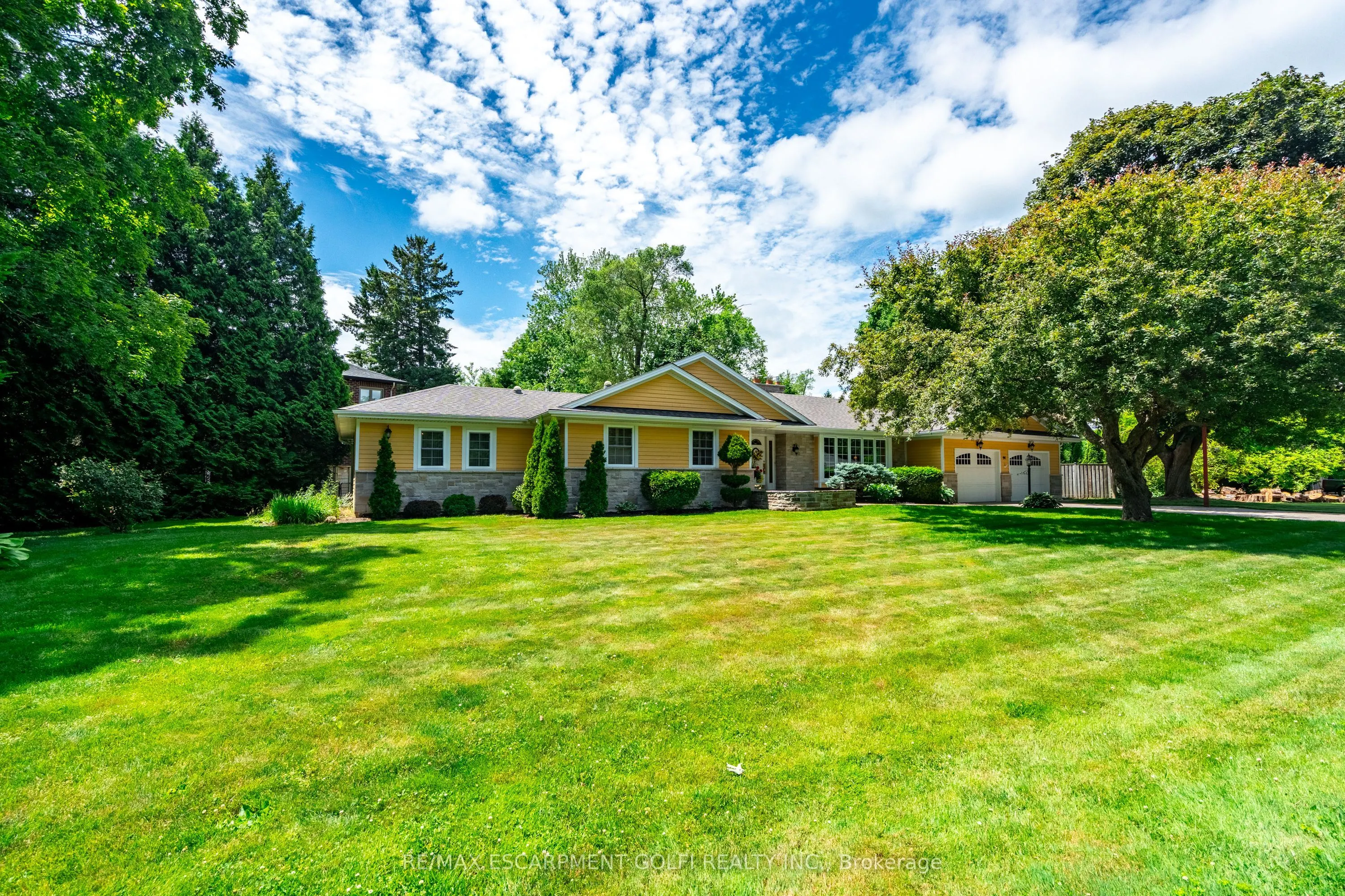 98 Hadley Drive