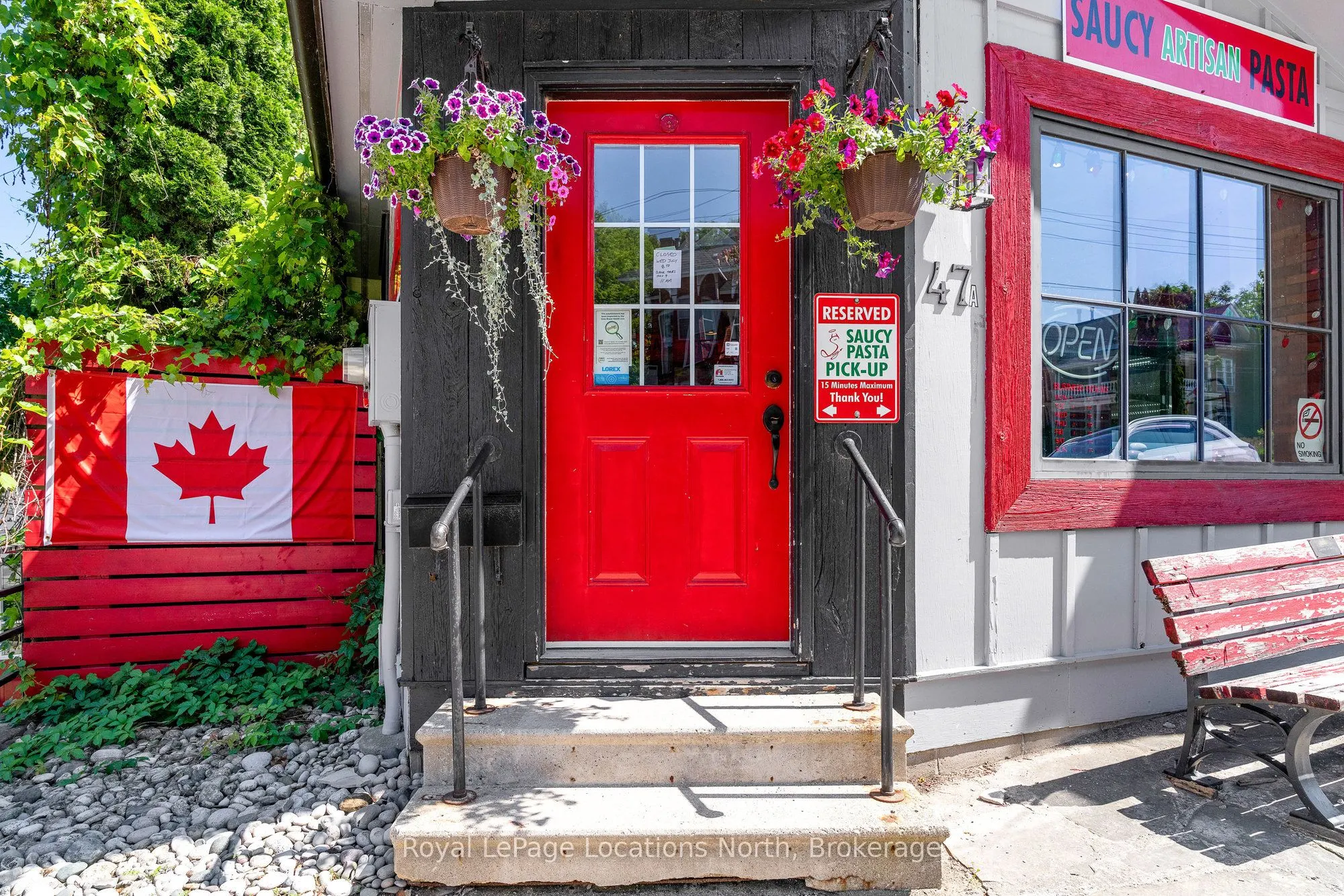 47A Bruce Street S