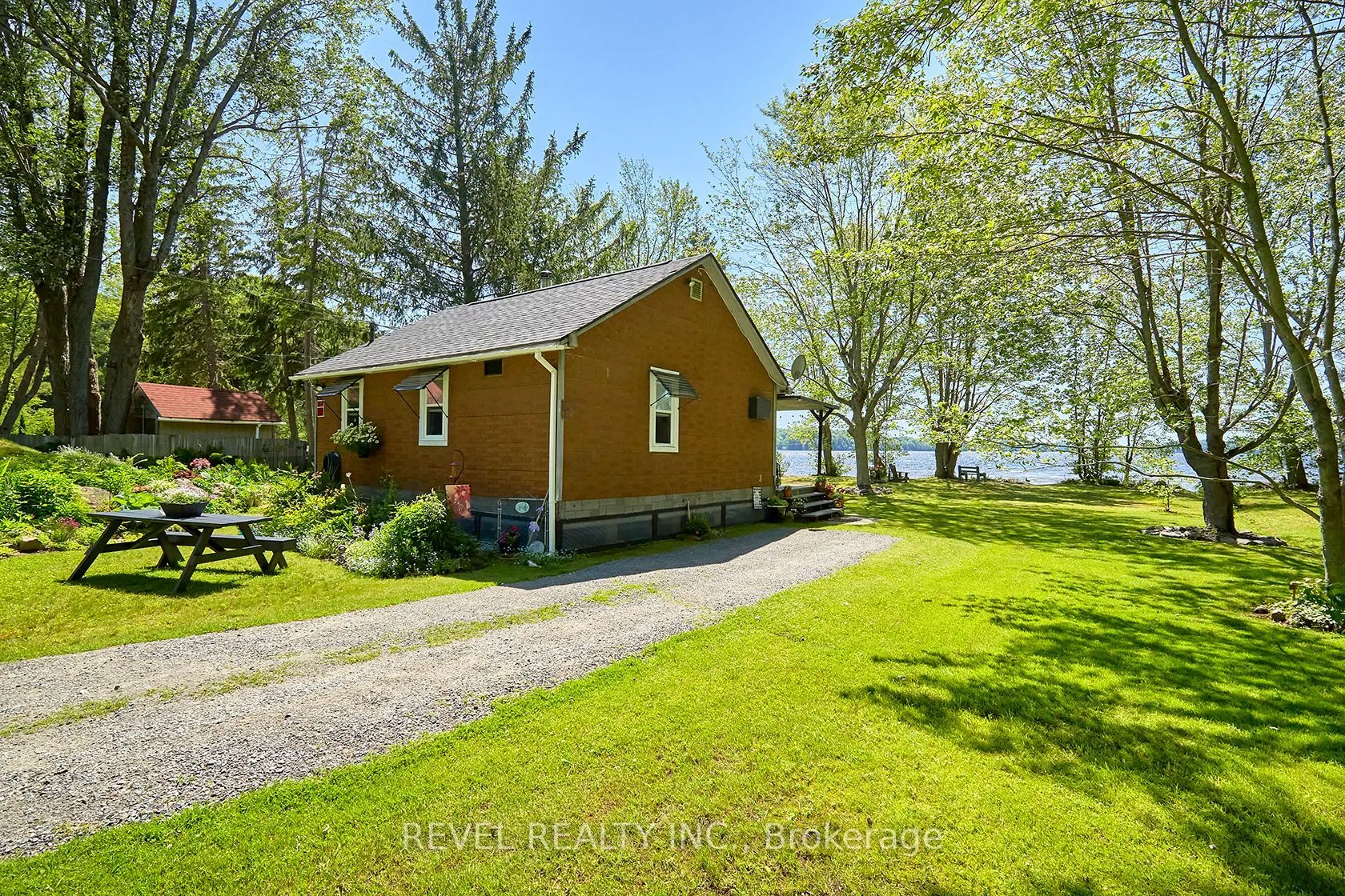 1017 Wonder Beach Road