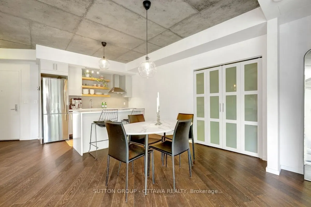 1000 Wellington Street W, #308