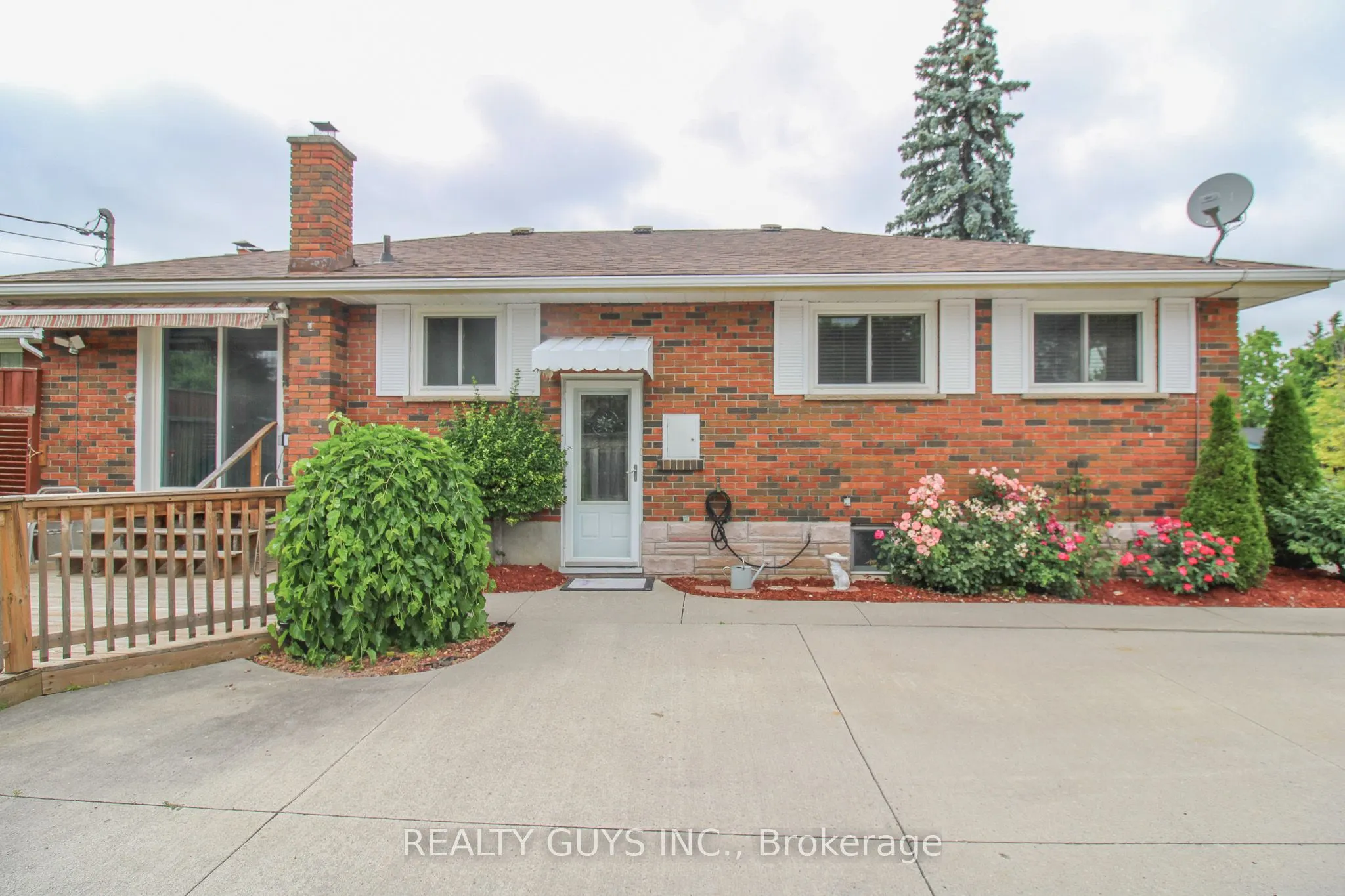 1066 Glebemount Crescent