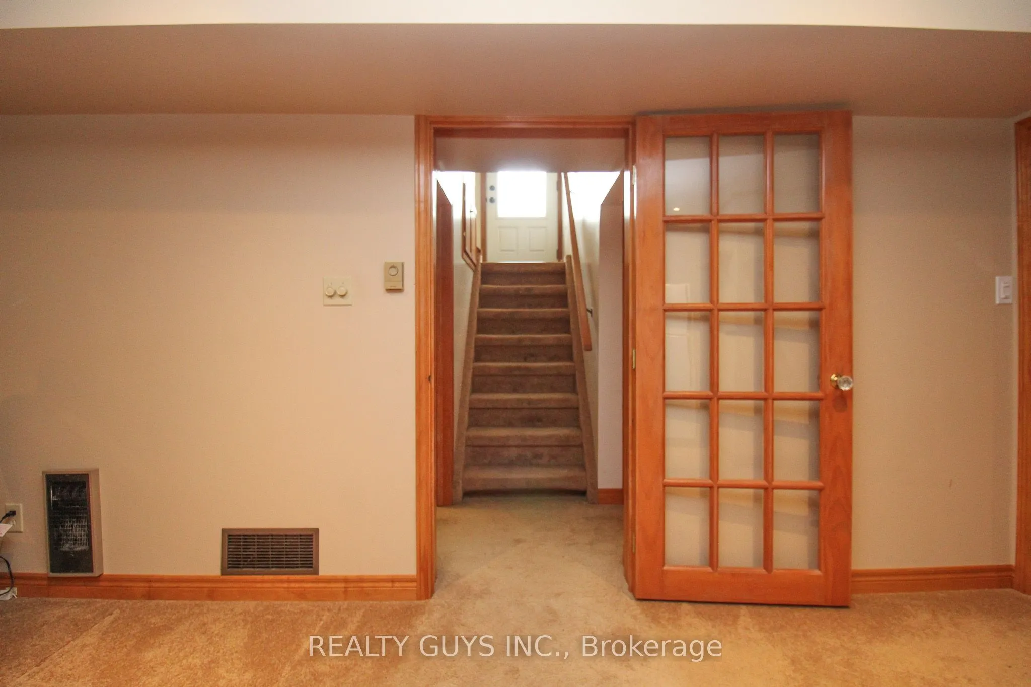 1066 Glebemount Crescent