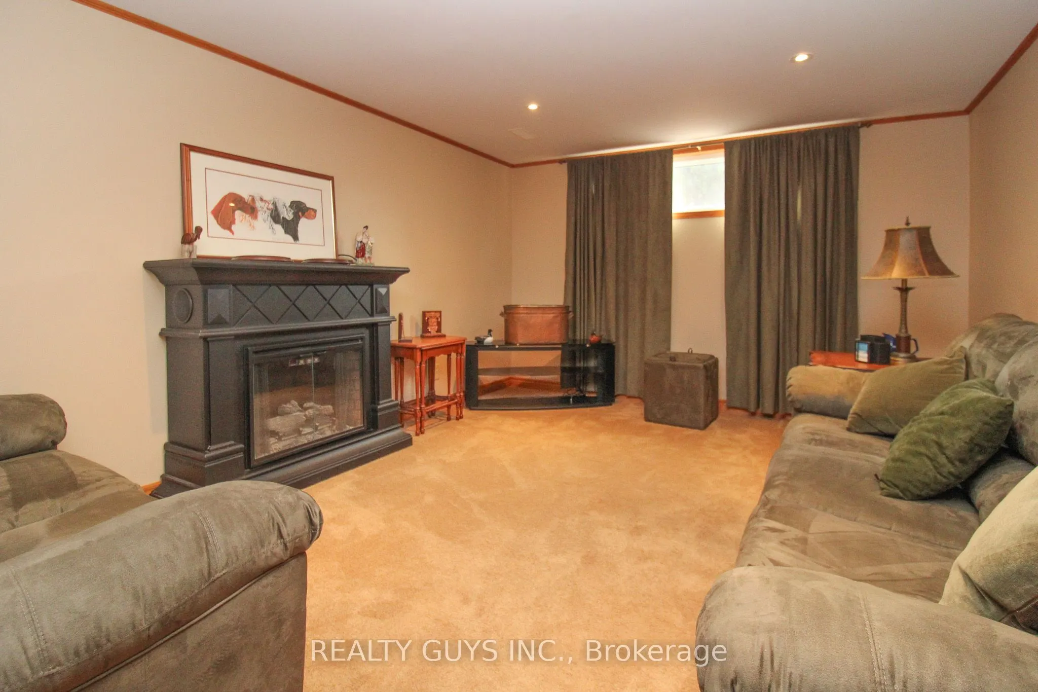 1066 Glebemount Crescent