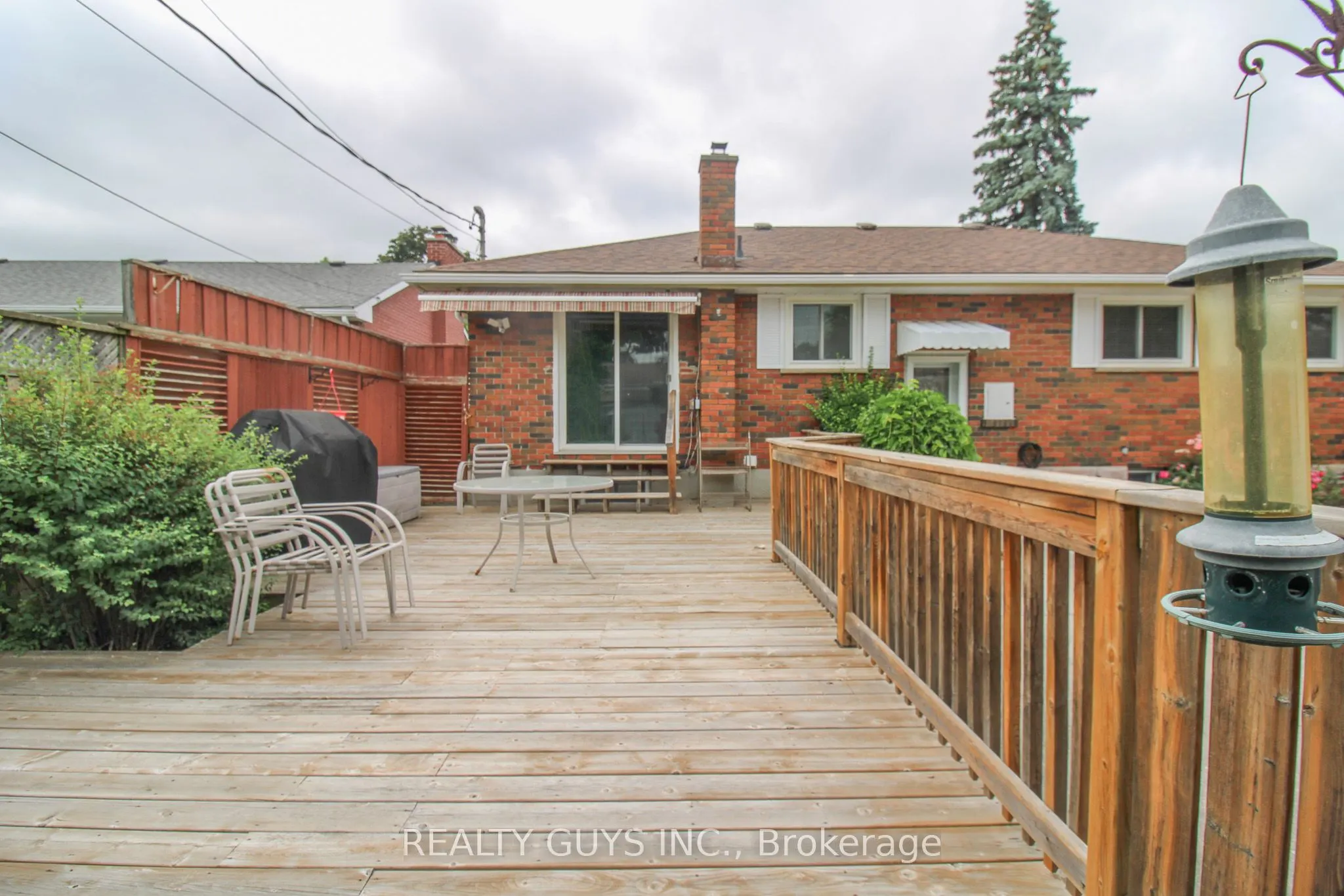 1066 Glebemount Crescent