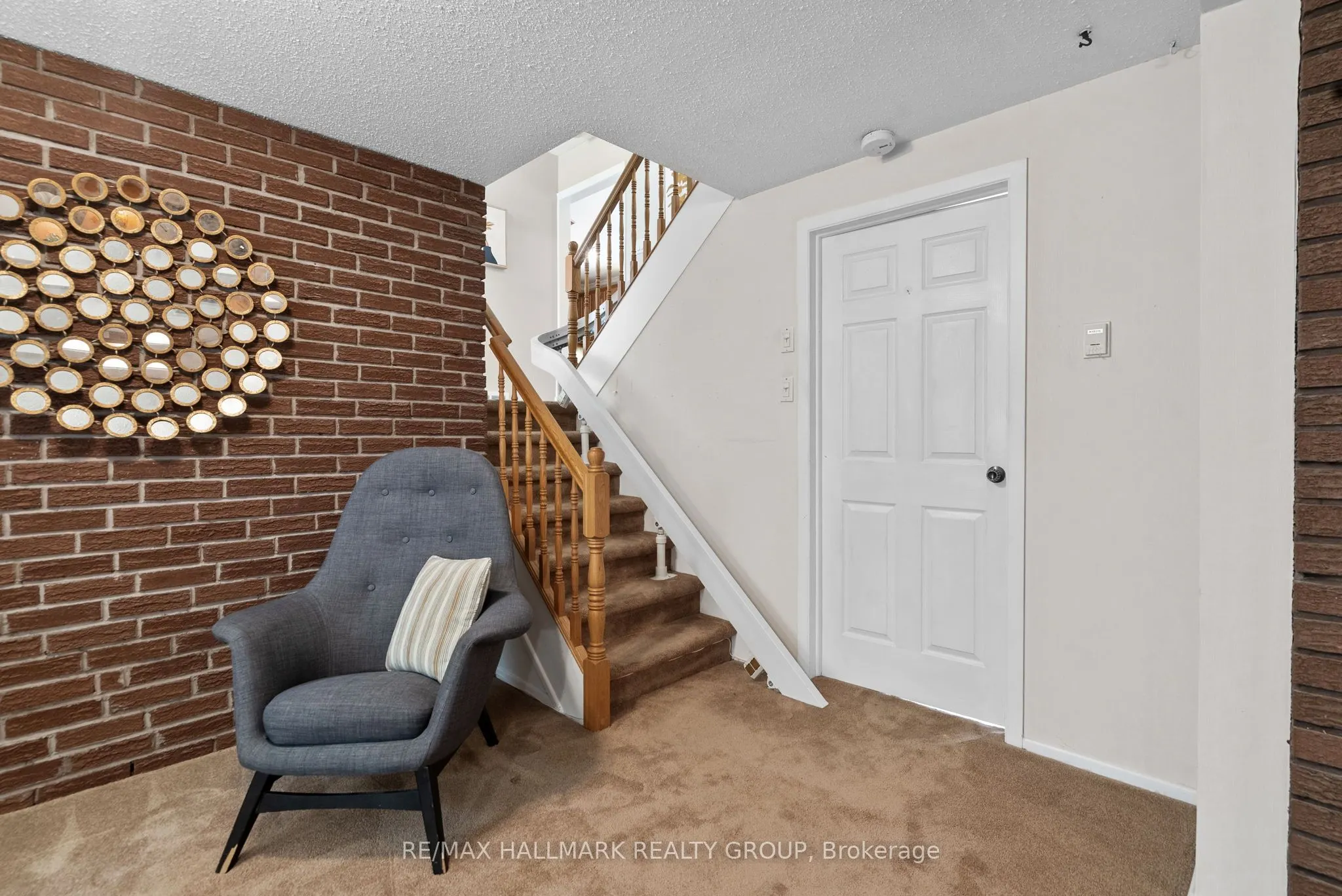 2143 Hubbard Crescent