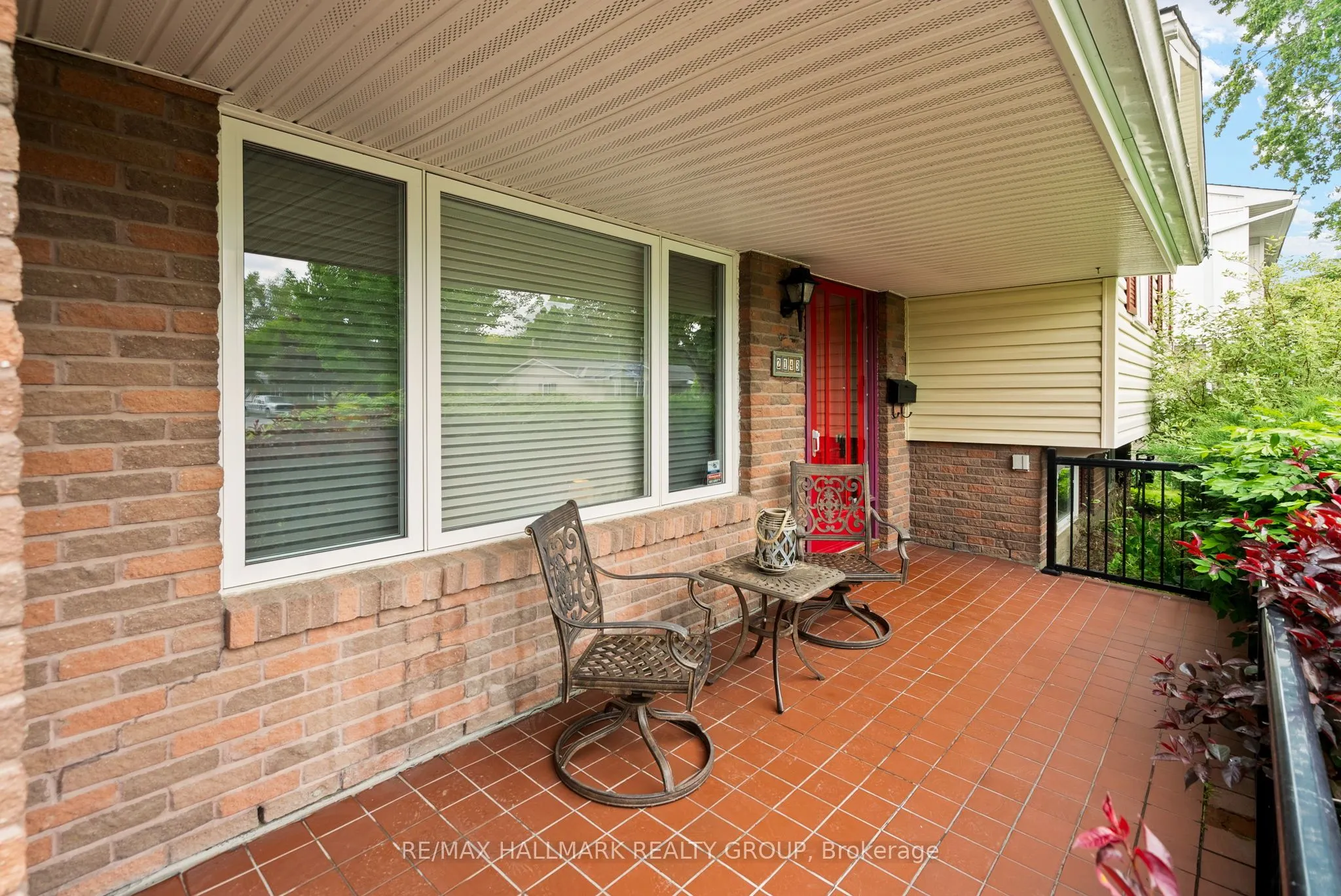 2143 Hubbard Crescent