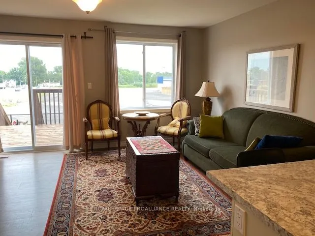 5 Ridgeway Place