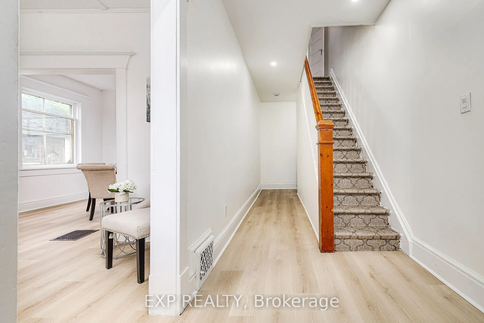 11 Farrer Street