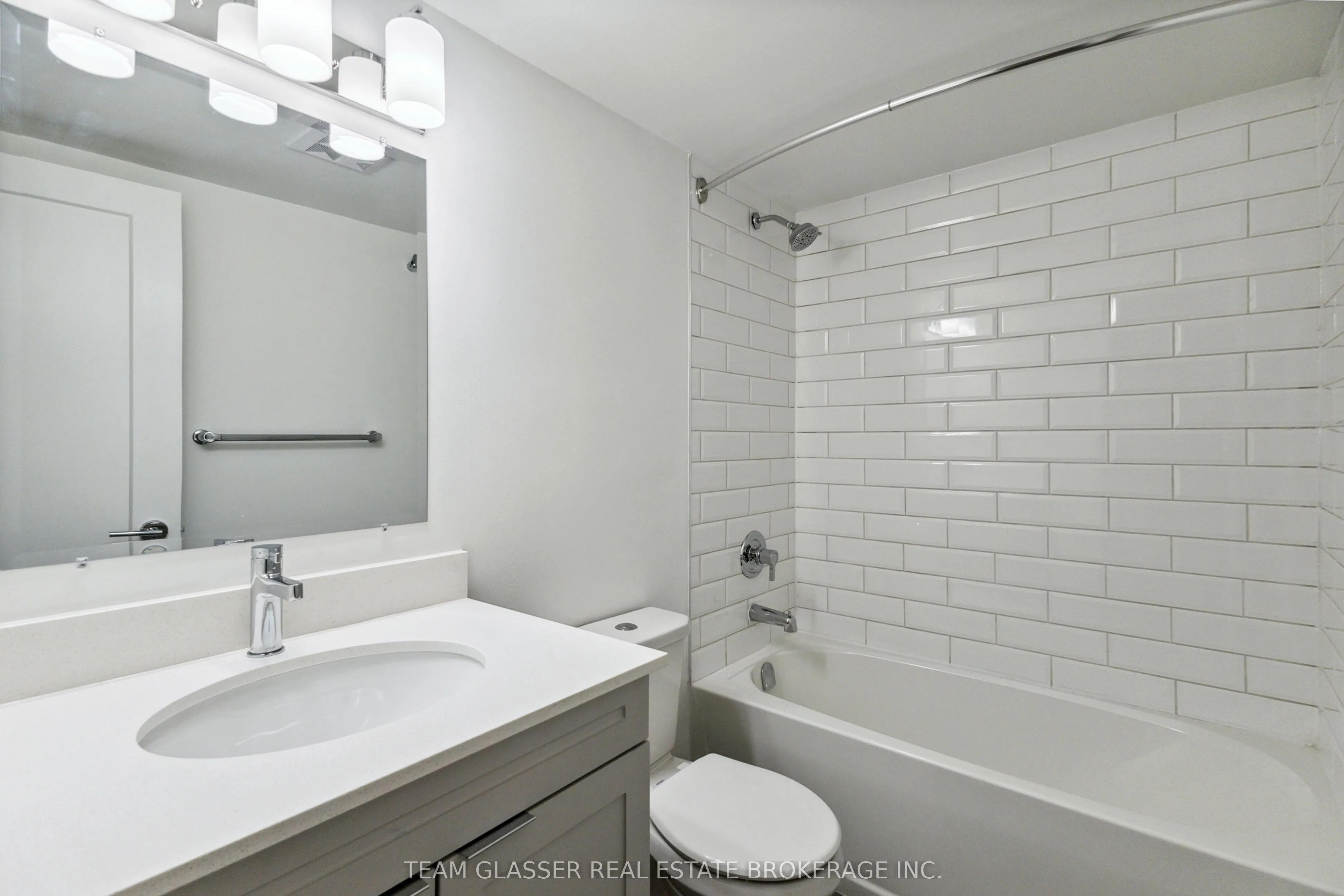 340 Colborne Street, #2505