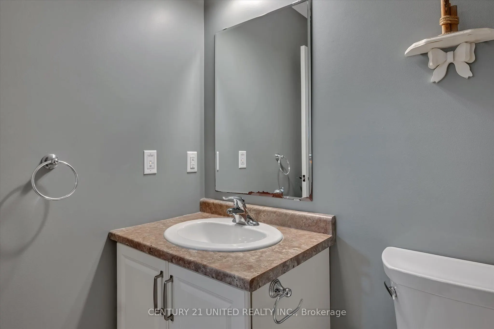 301 Carnegie Avenue, #194