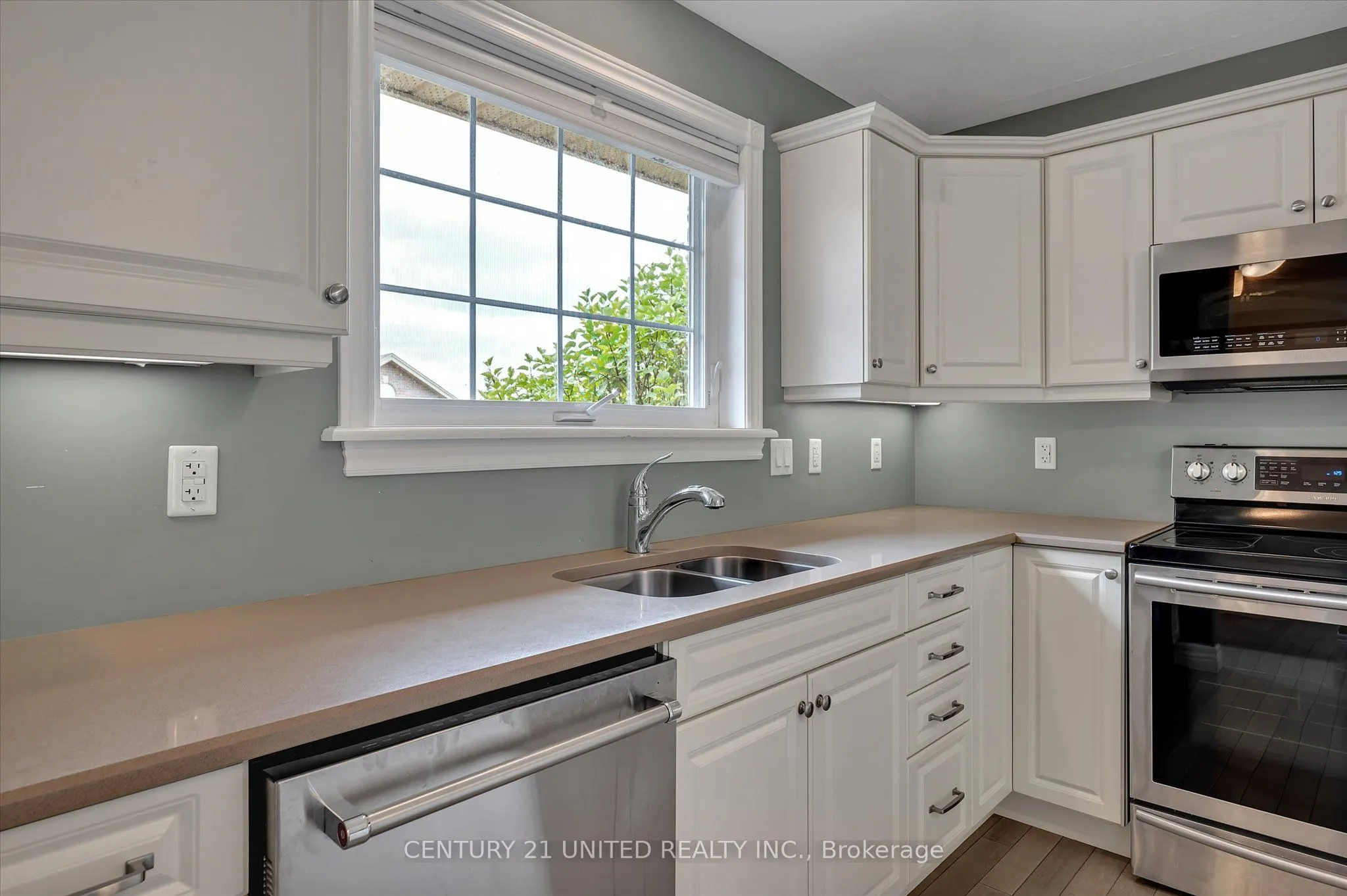 301 Carnegie Avenue, #194