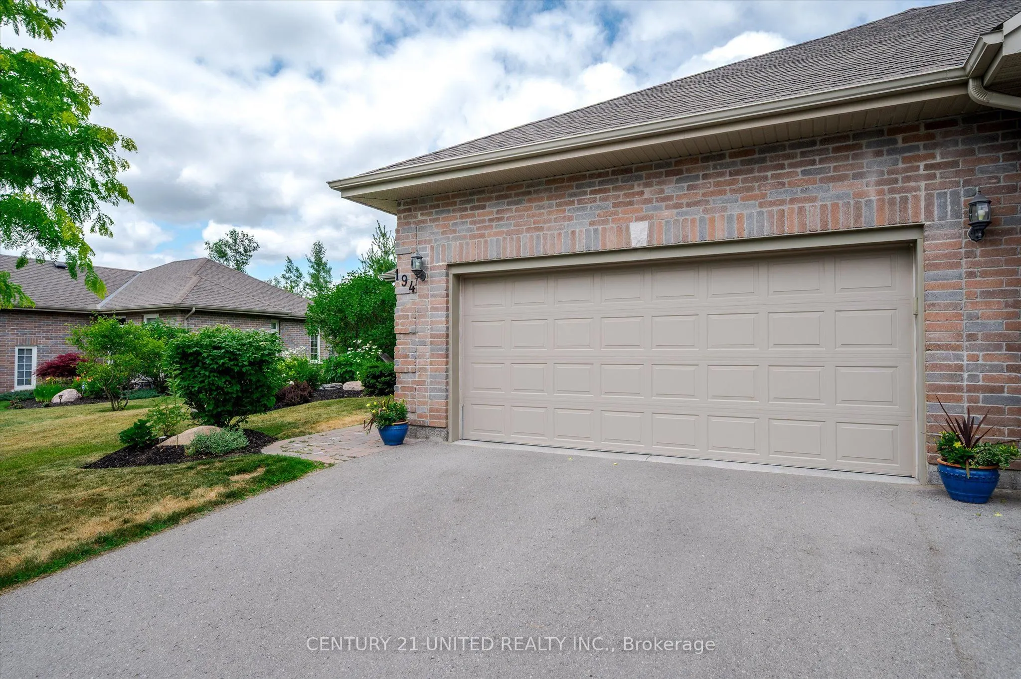 301 Carnegie Avenue, #194