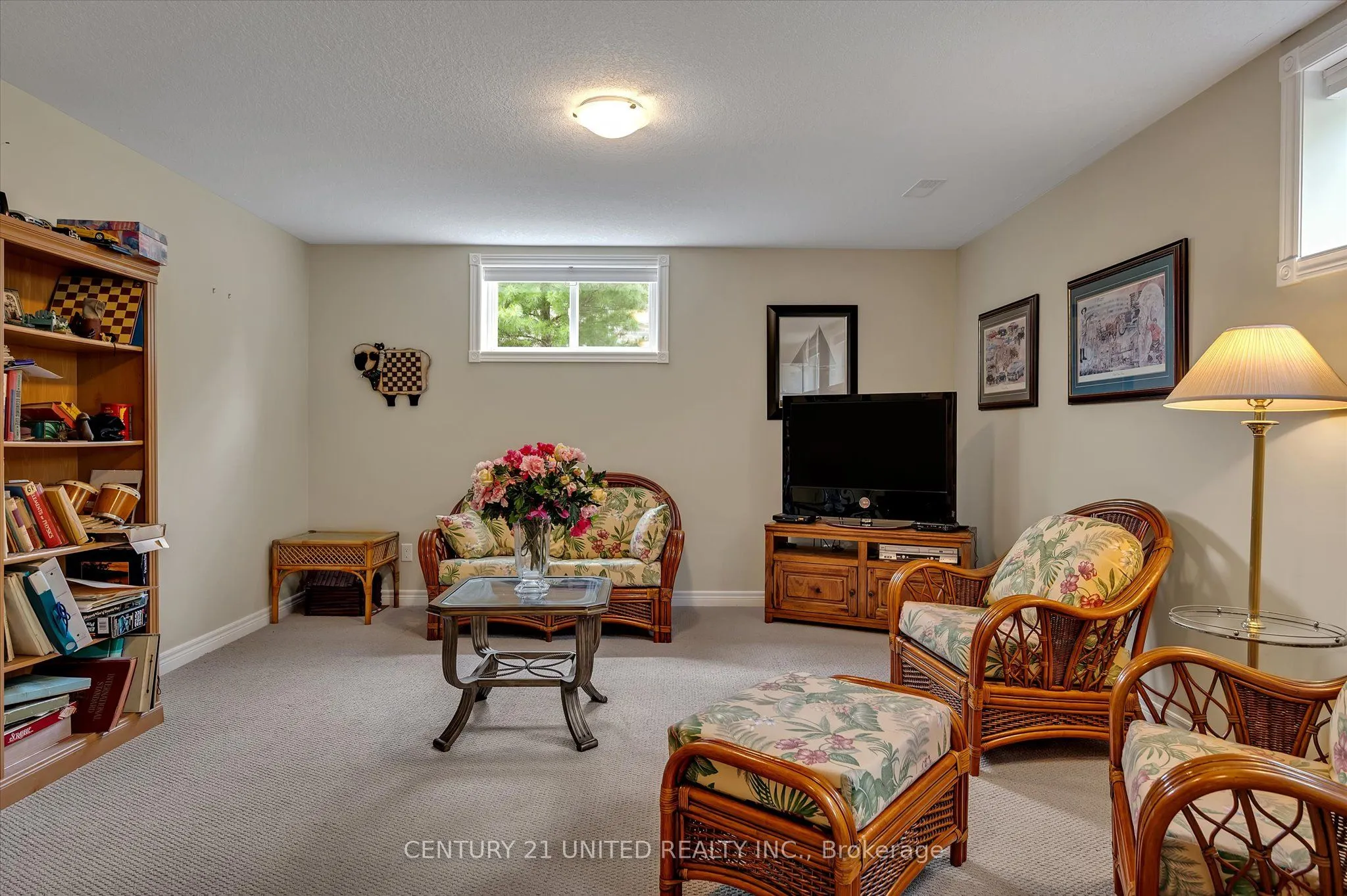 301 Carnegie Avenue, #194