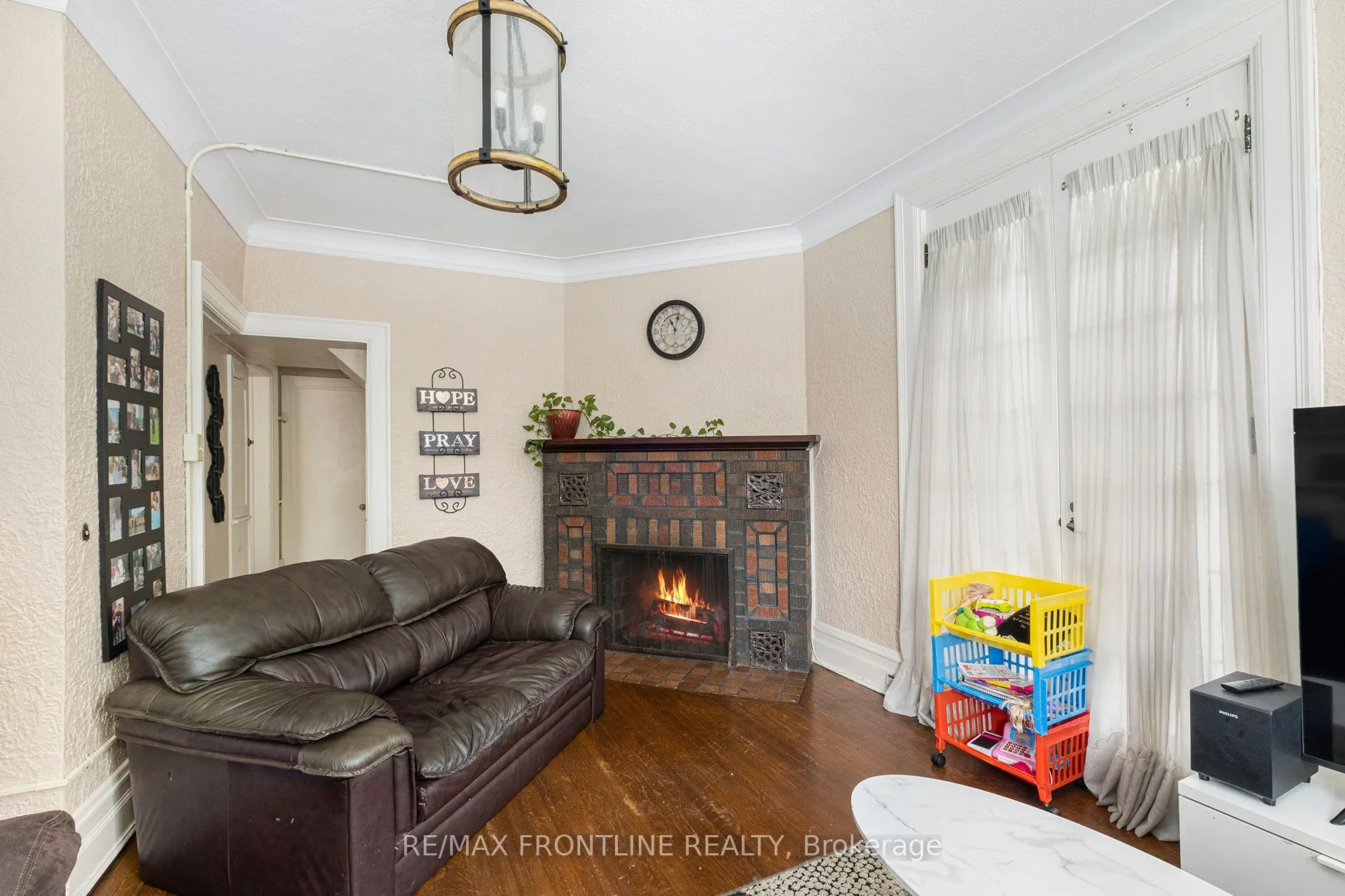 38 Drummond Street W