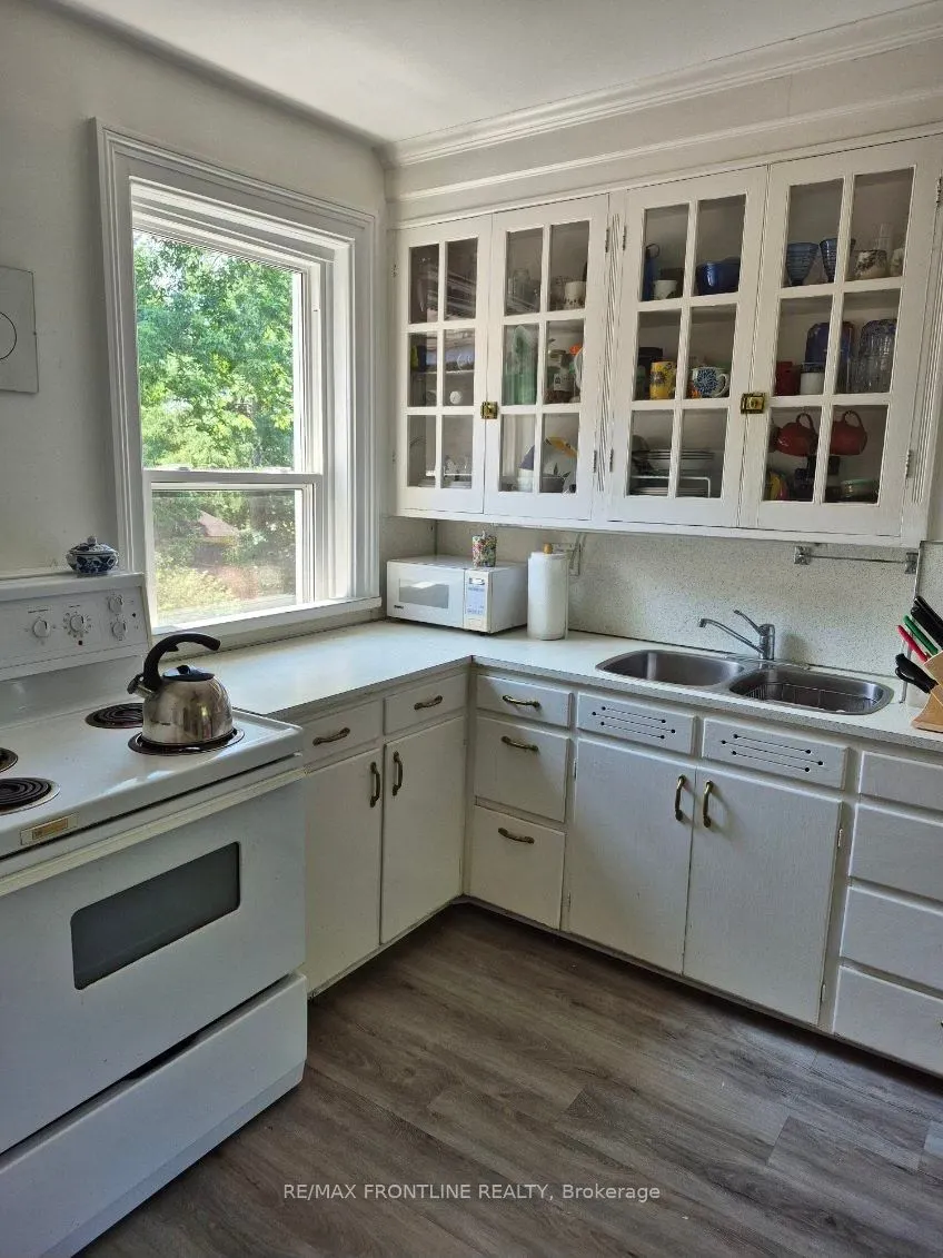 38 Drummond Street W